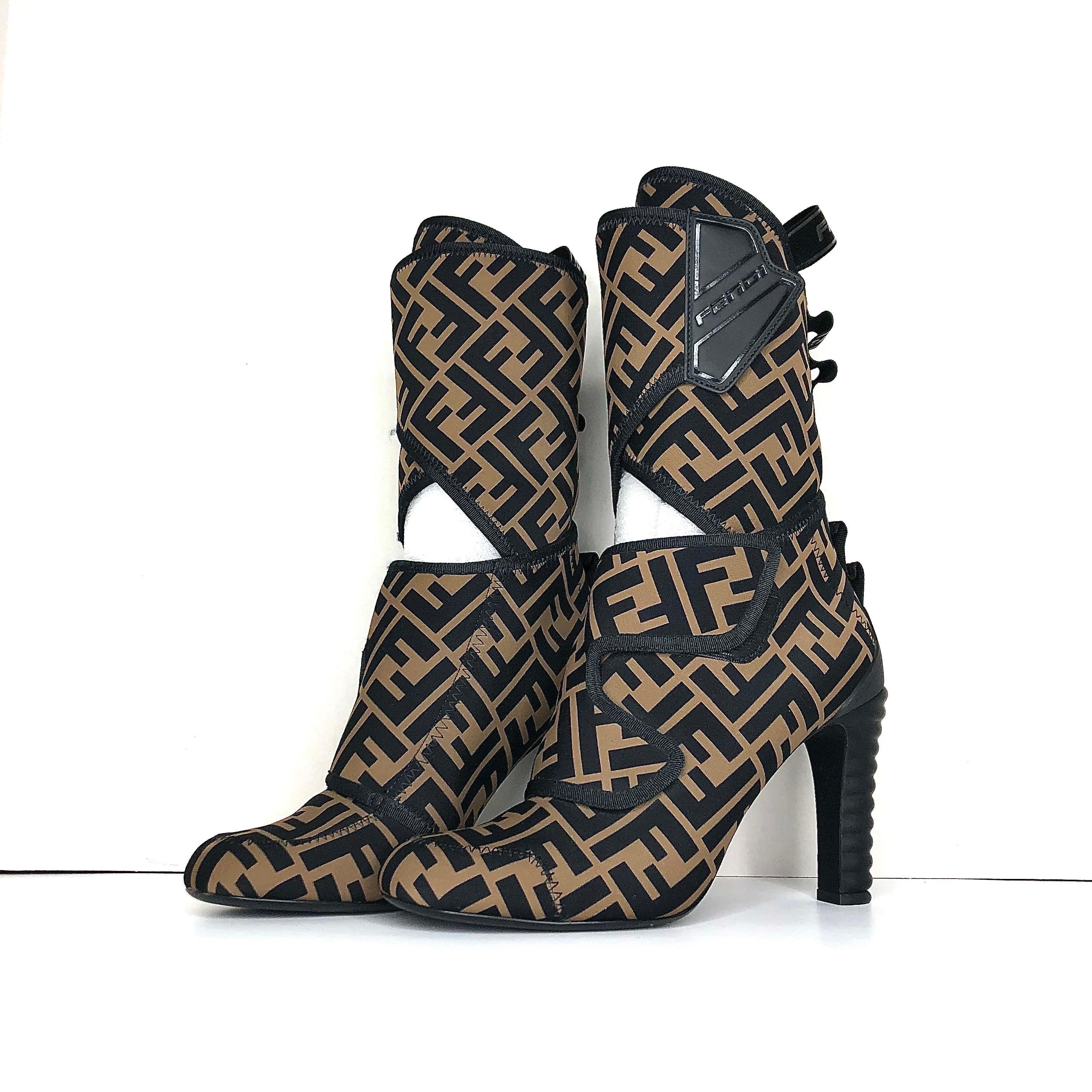 Fendi Lycra Vitello FF Logo Tape Promenade Heeled Boots 38 in vendita