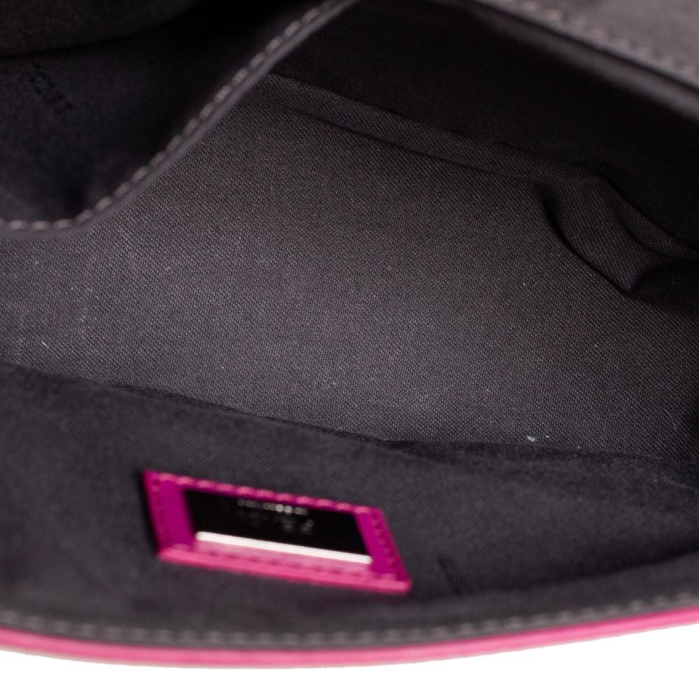 Fendi Magenta Leather 3Baguette Shoulder Bag In Good Condition In Dubai, Al Qouz 2
