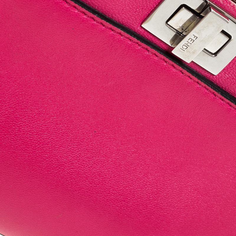 Fendi Magenta Leather Micro Peekaboo Top Handle Bag In Good Condition In Dubai, Al Qouz 2