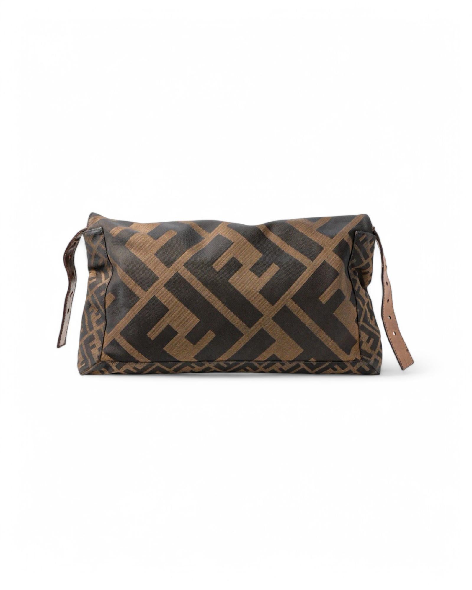 Black Fendi Mama Baguette XL FF Logomania Marron en vente