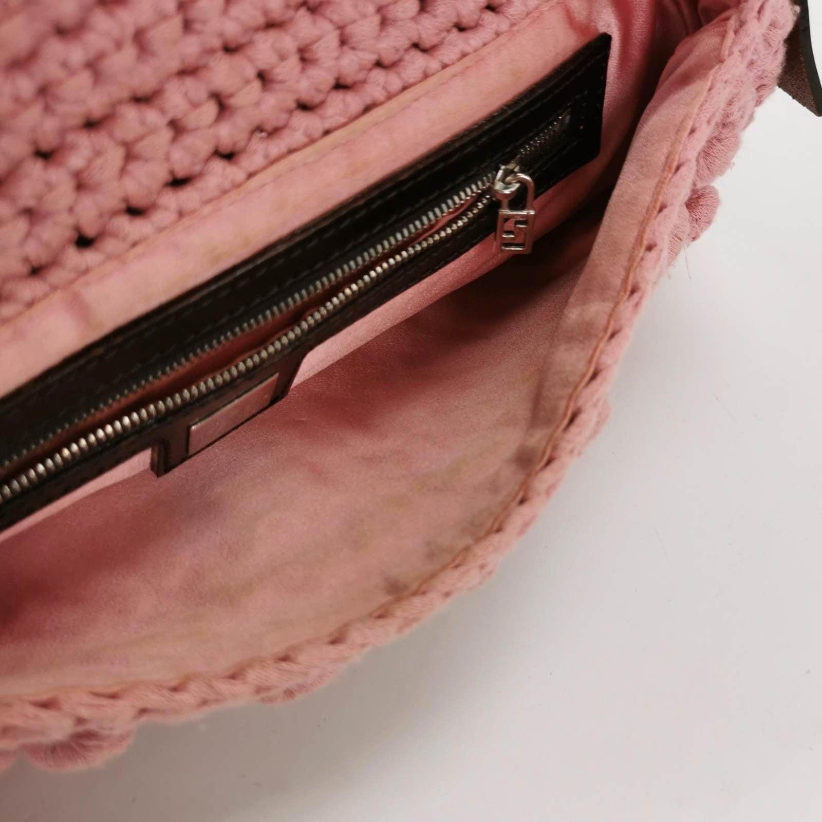 Fendi Mamma Baguette Bag Pink Crochet Shoulder Bag 3