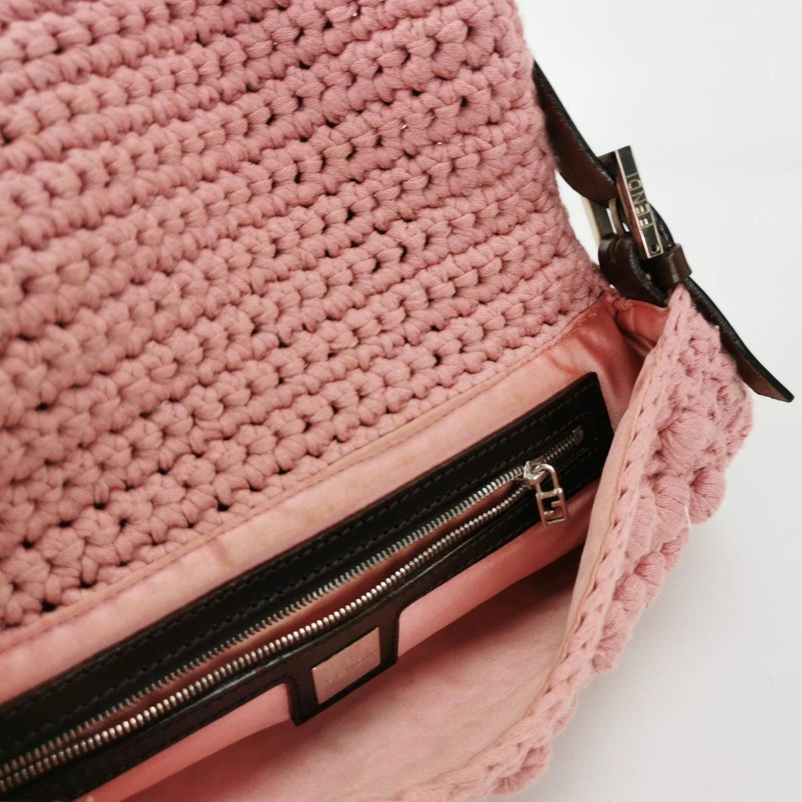 Fendi Mamma Baguette Bag Pink Crochet Shoulder Bag 4