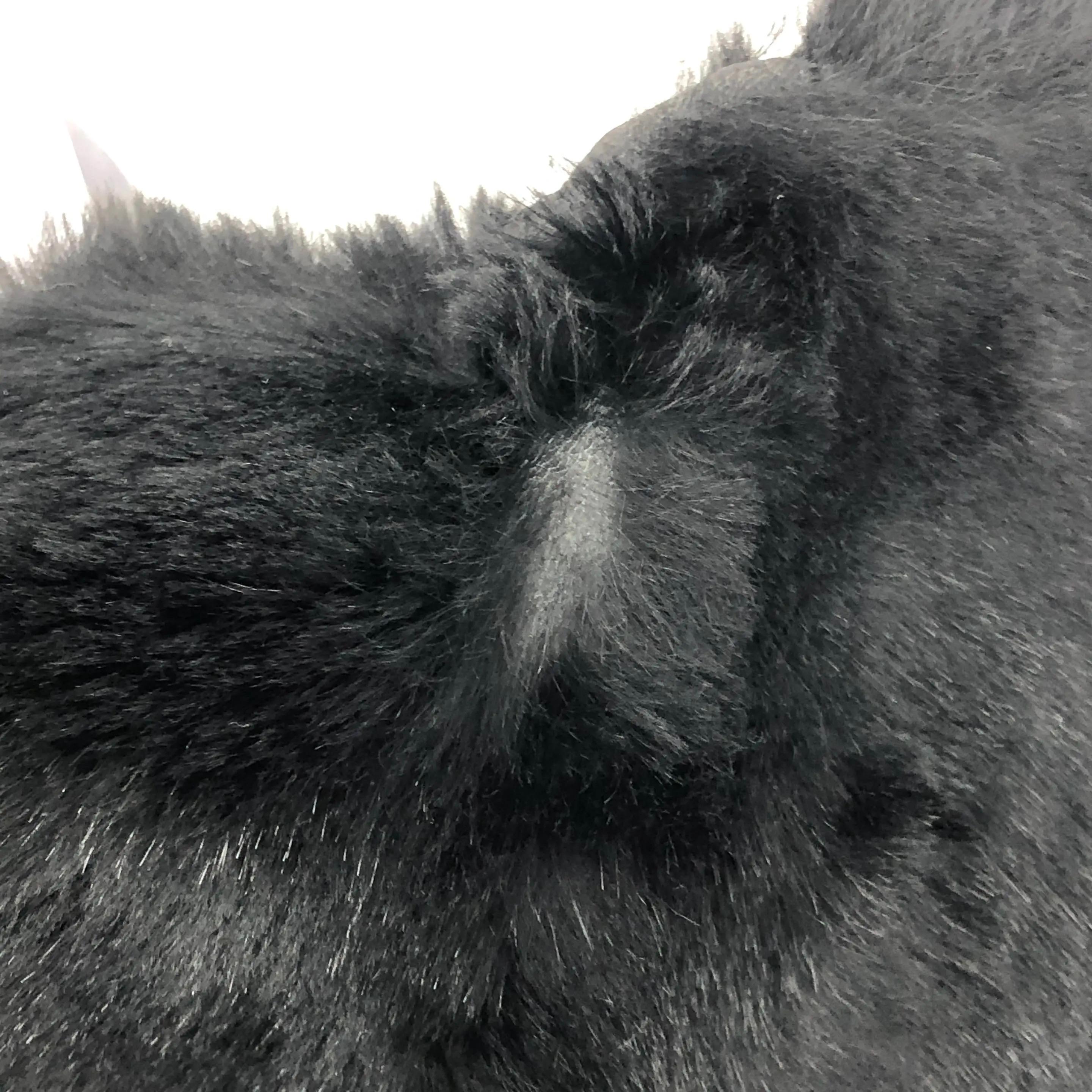 Fendi Mamma Baguette Black Faux Fur Shoulder Bag en vente 14