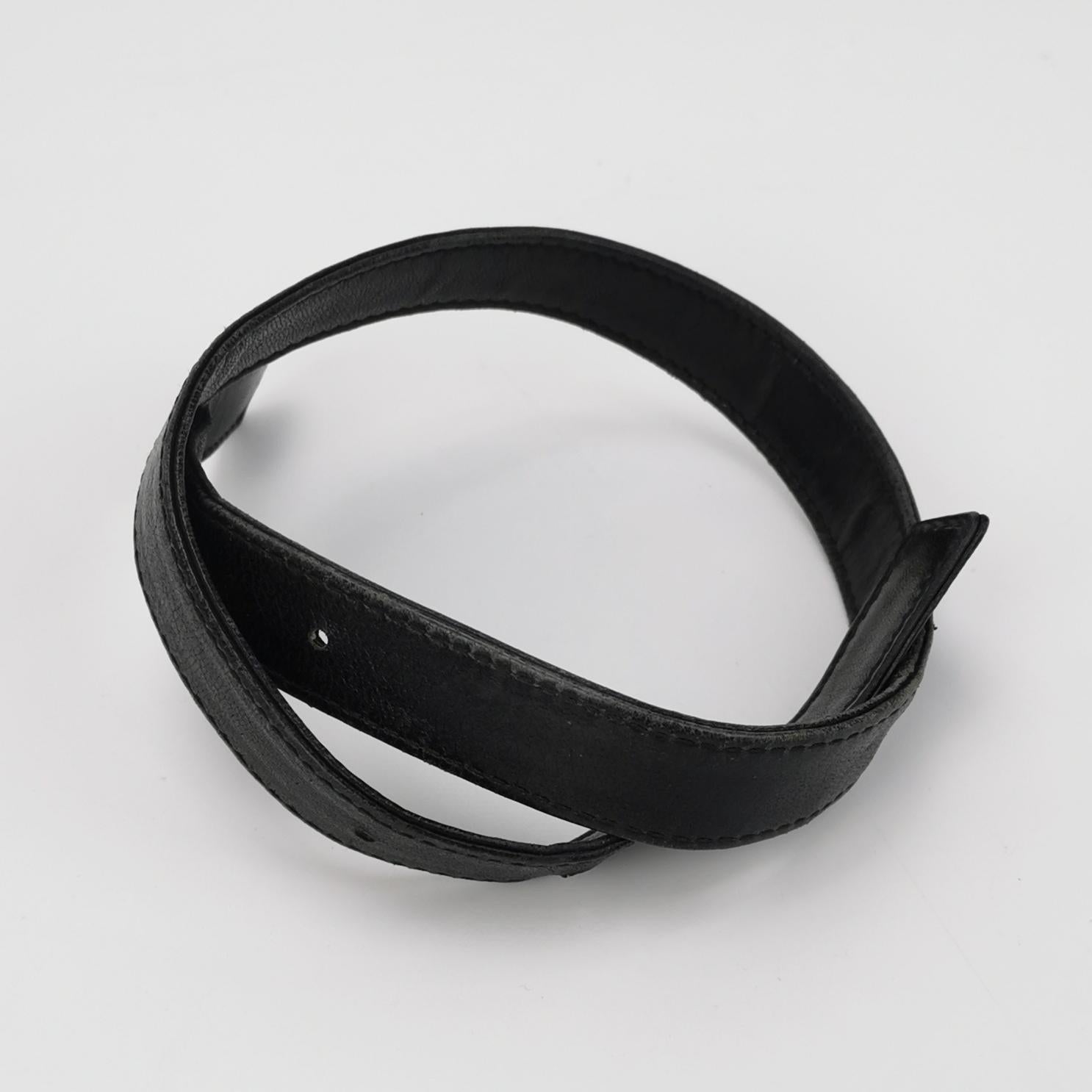 Fendi Mamma Baguette Black Lambskin Leather Green Enamel Buckle en vente 1