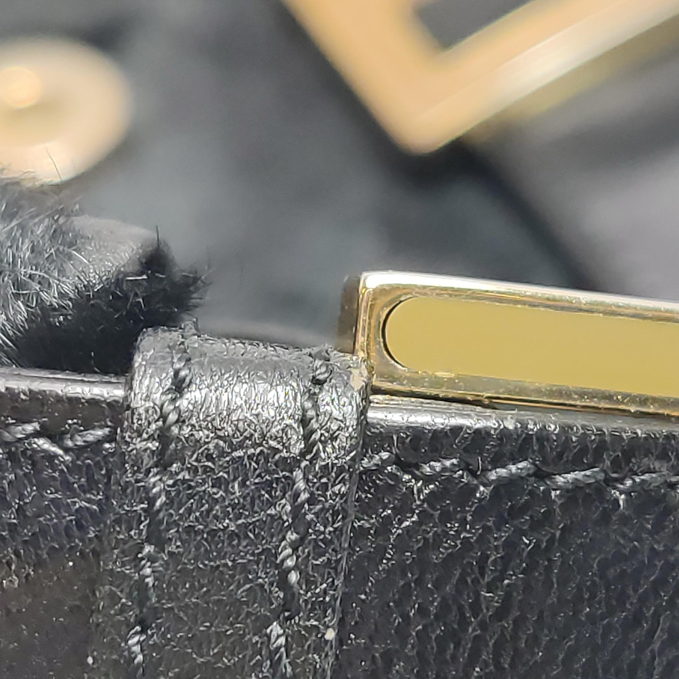 Fendi Mamma Baguette Borsa a tracolla in pelle di vitello con pelo di pony nero in vendita 3