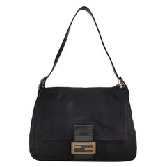 Fendi Mamma Baguette Borsa a tracolla in pelle di vitello con pelo di pony nero