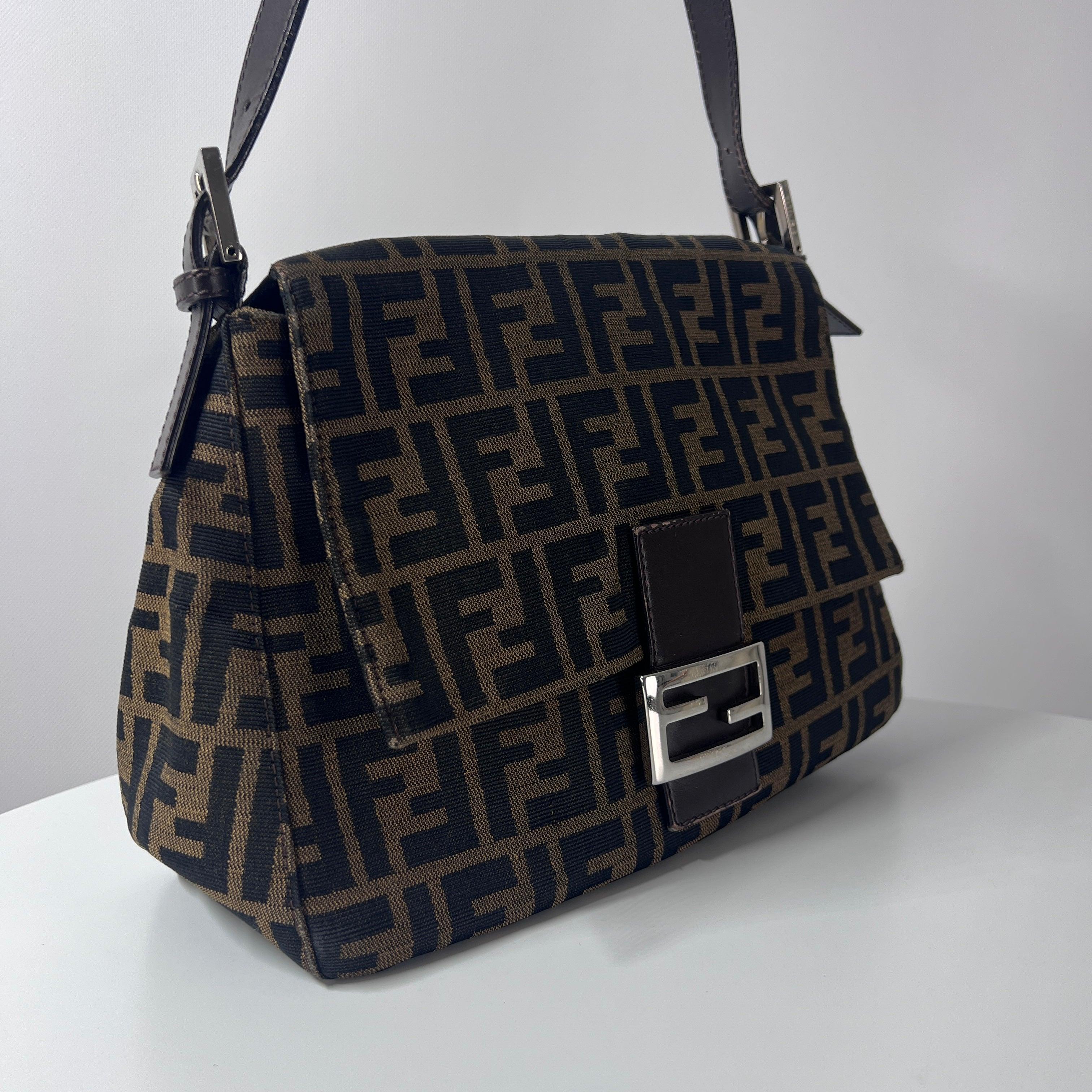 Fendi Mamma Baguette Schwarz Zucca Canvas & Leder im Angebot 6