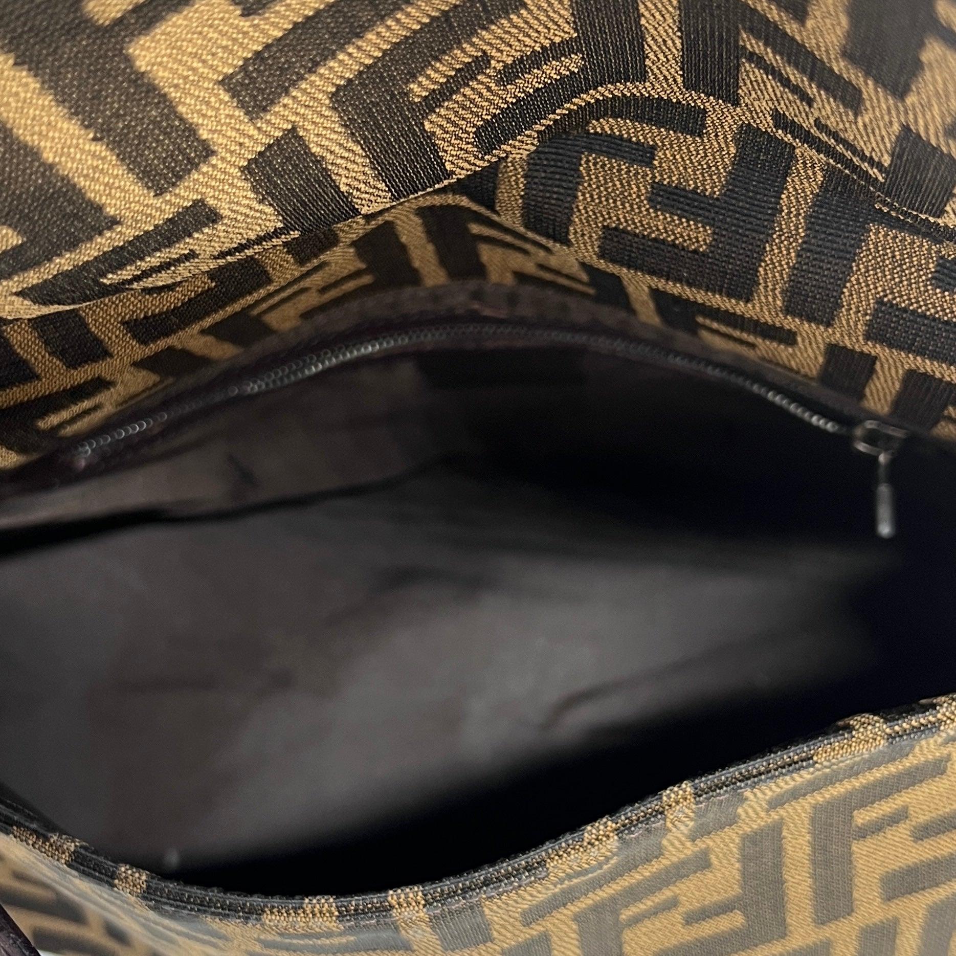 Fendi Mamma Baguette Schwarz Zucca Canvas & Leder im Angebot 1