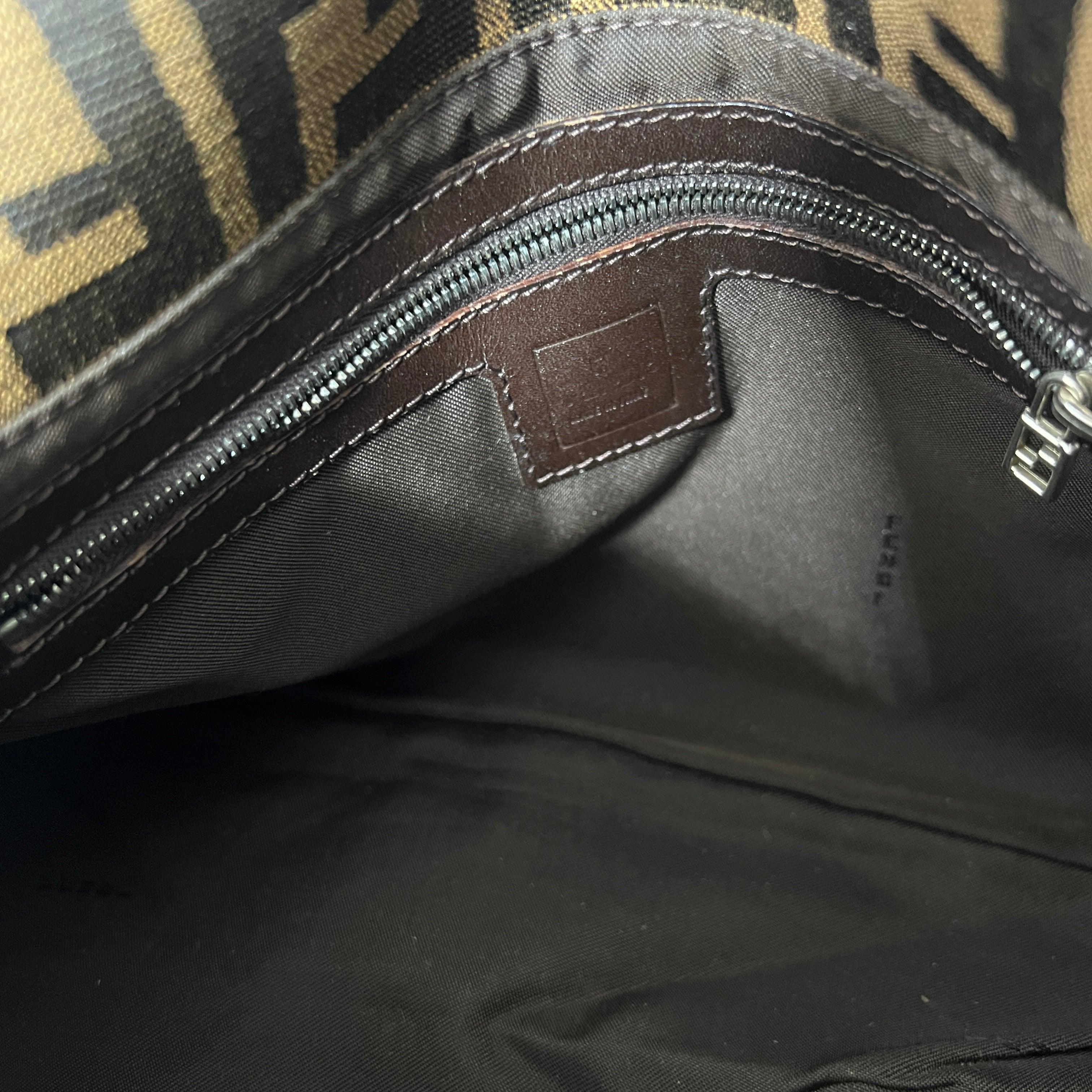 Fendi Mamma Baguette Schwarz Zucca Canvas & Leder im Angebot 2