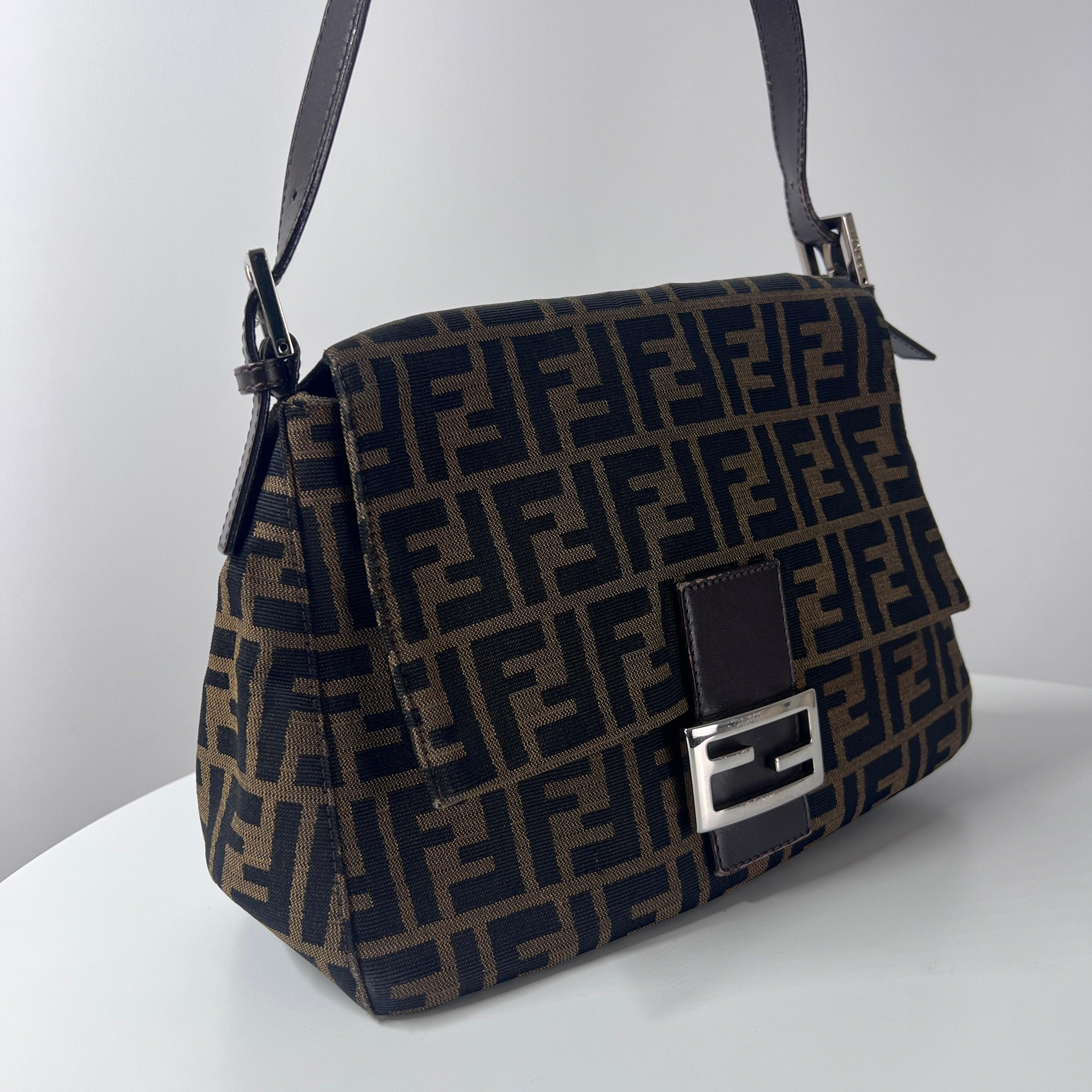 Fendi Mamma Baguette Schwarz Zucca Canvas & Leder im Angebot 5