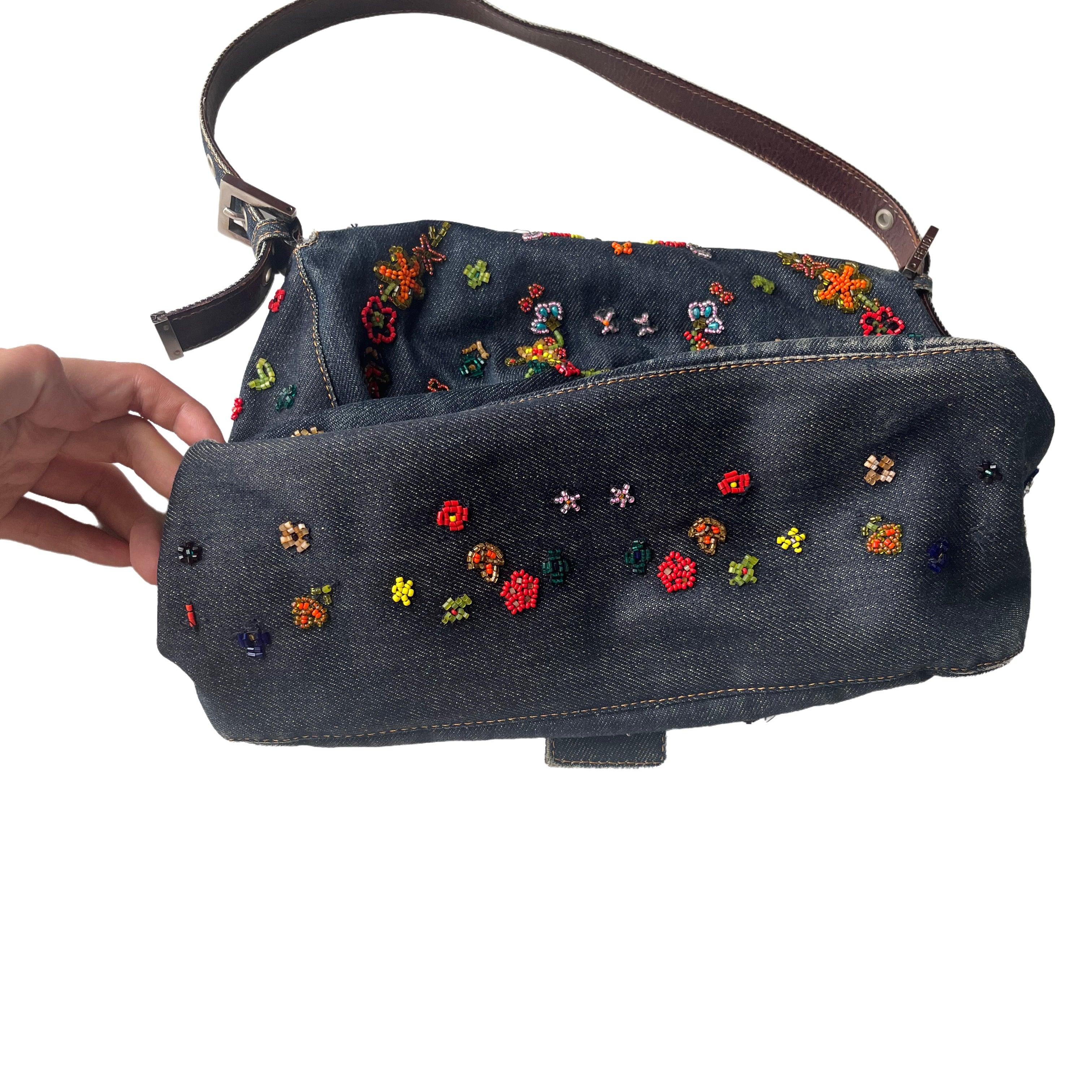 FENDI Mamma Baguette Blue Denim with Floral Beads In Good Condition In AUBERVILLIERS, FR