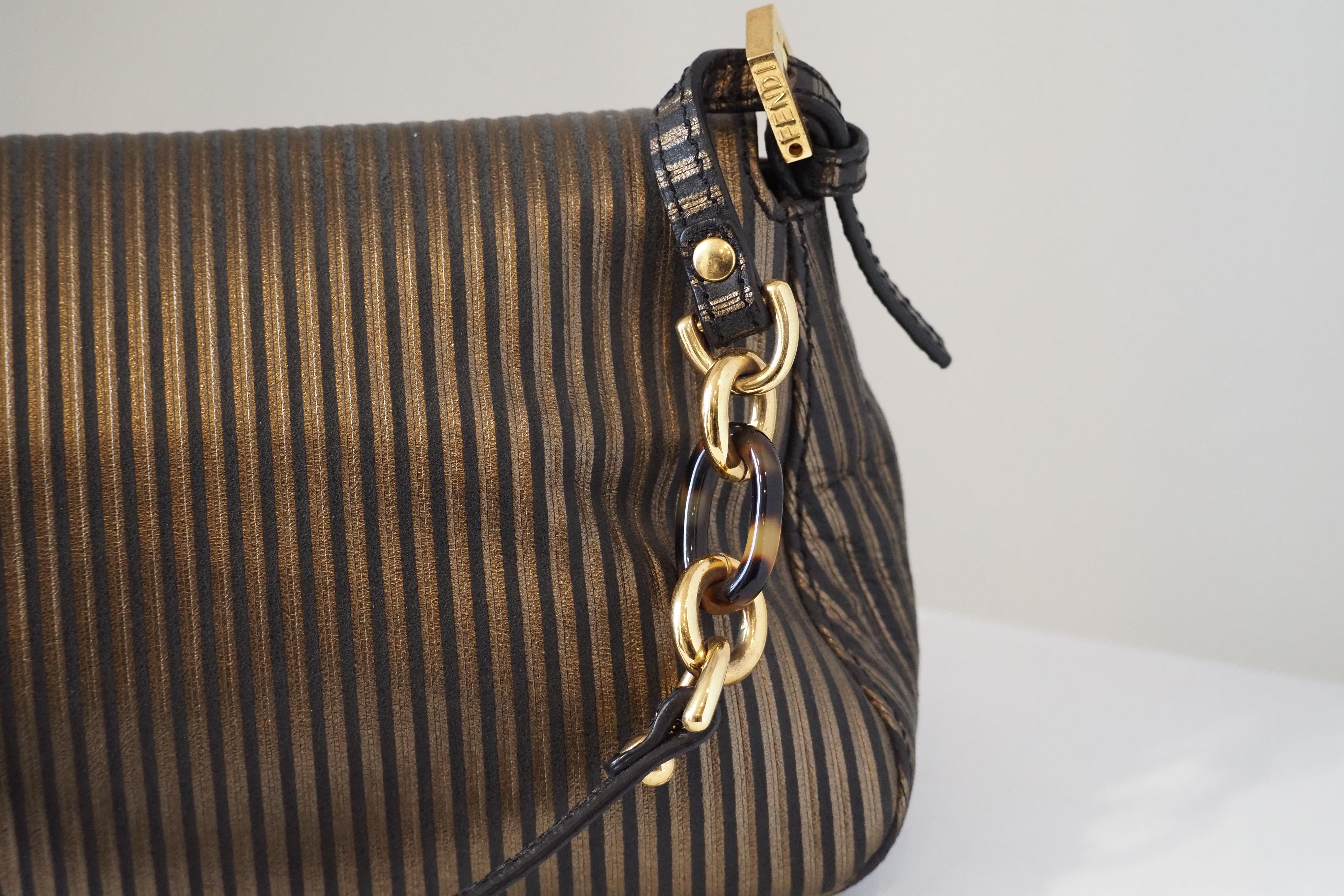 Fendi mamma baguette brown and gold handle bag For Sale 7