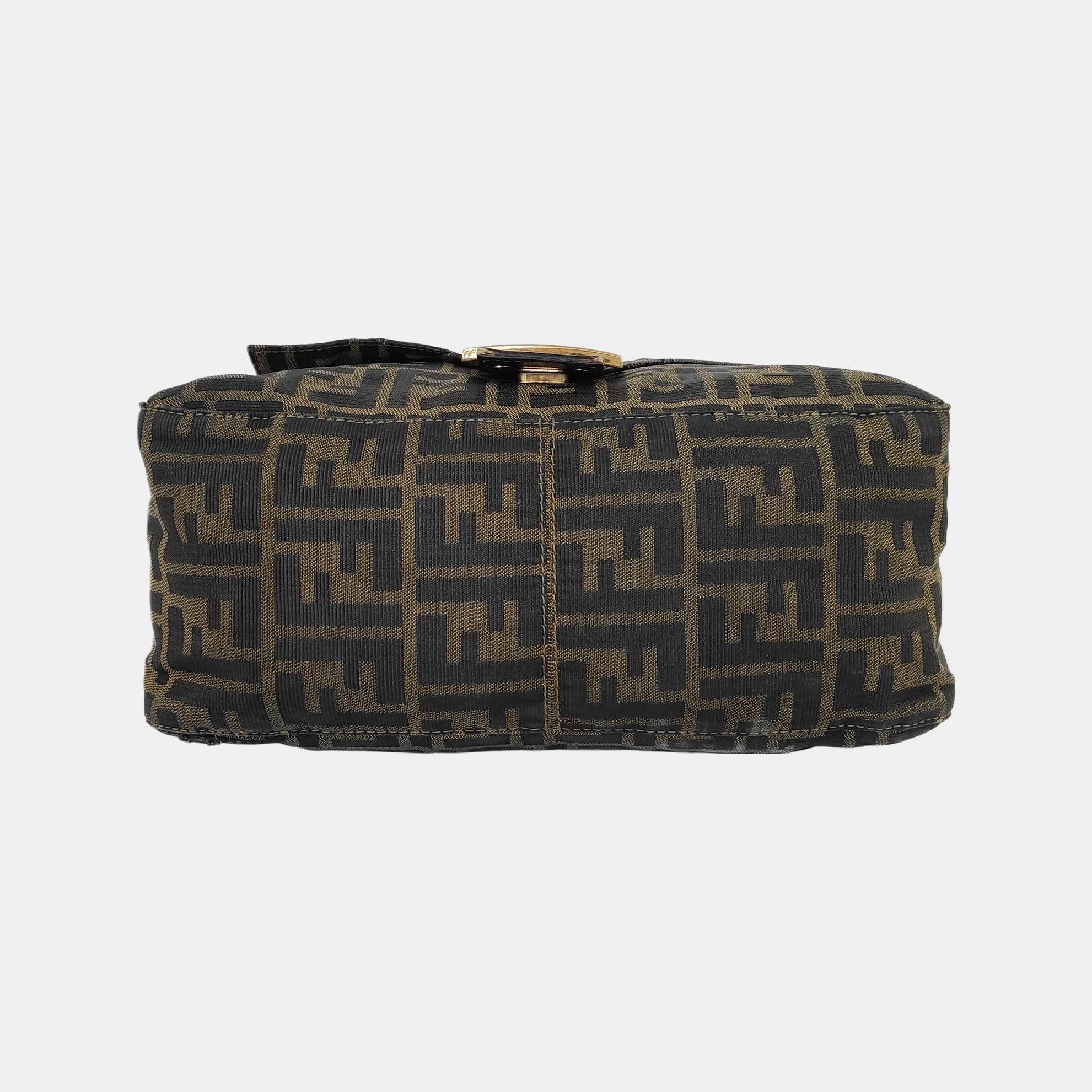 Fendi Mamma Baguette Brown Classic Zucca Monogram Gold Hardware In Good Condition In AUBERVILLIERS, FR