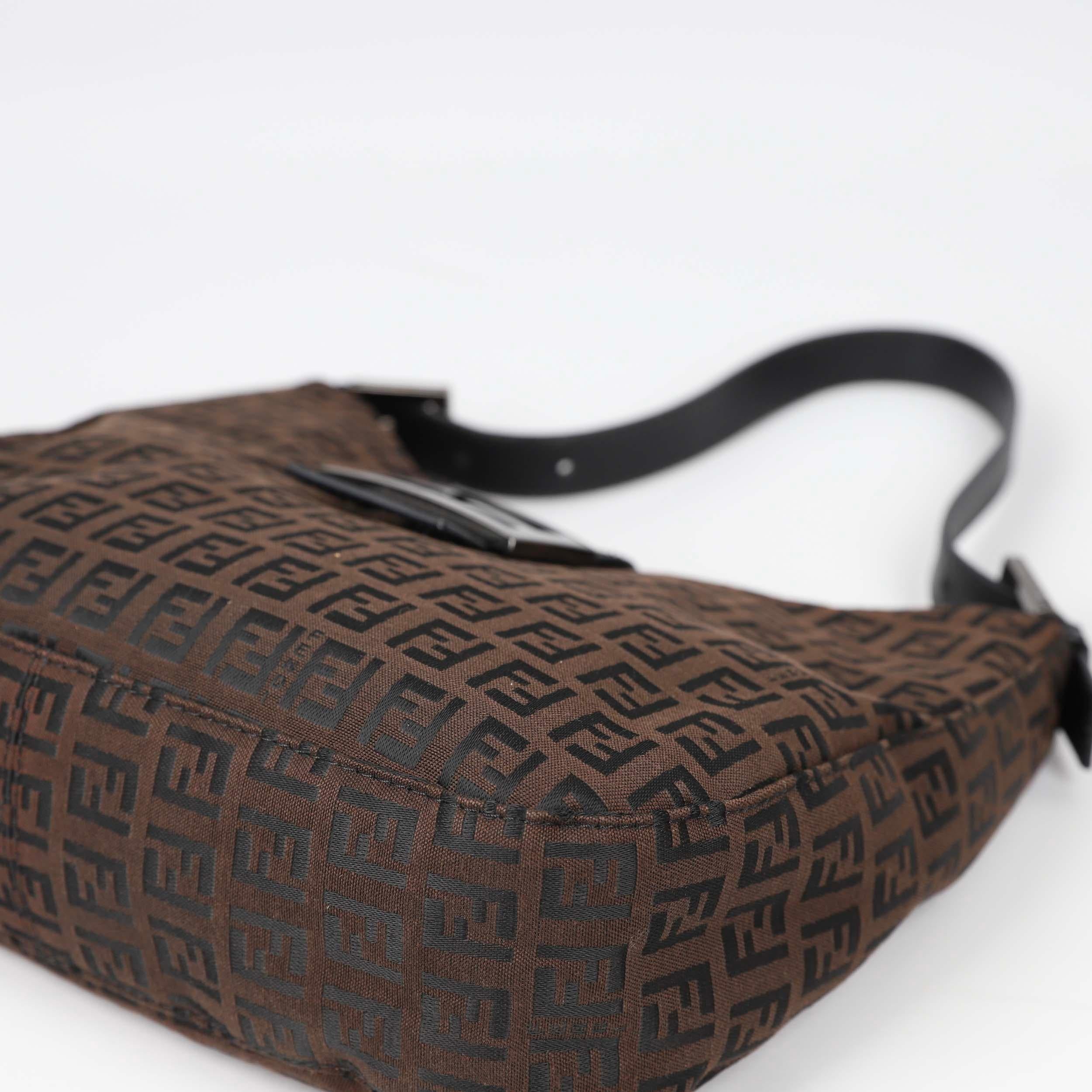 Fendi Mamma Baguette cloth handbag For Sale 13