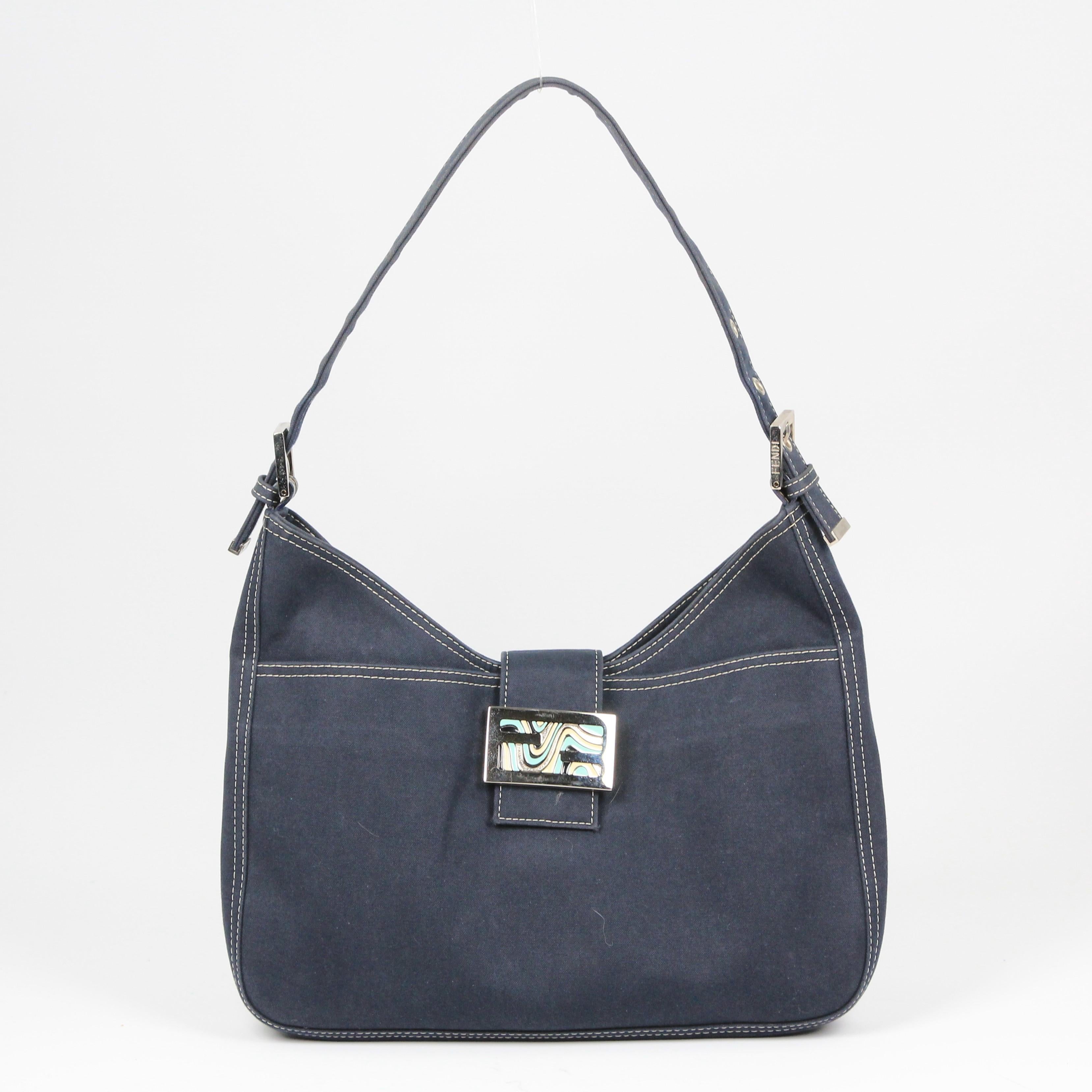 Fendi Mamma Baguette handbag In Good Condition For Sale In Rīga, LV