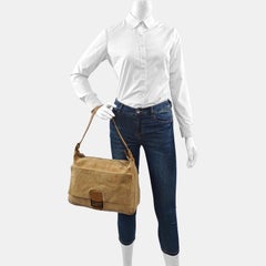 Fendi Mamma Baguette Large Brown Suede Leather Zipper Opening