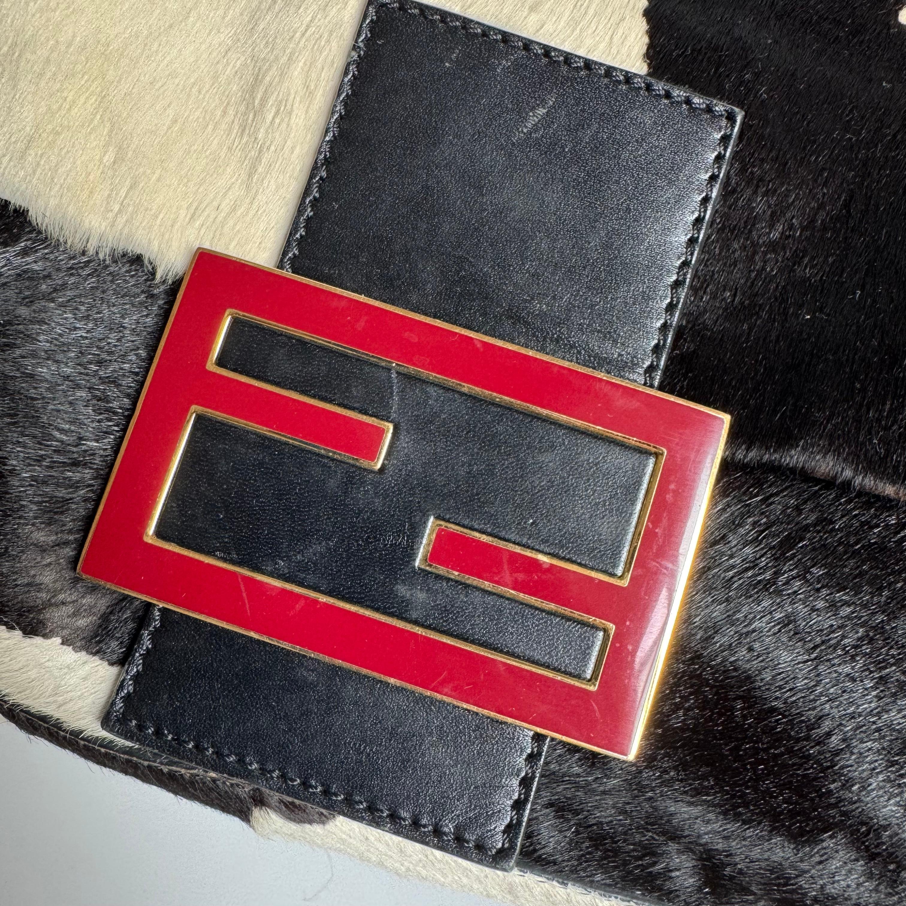 Fendi Mamma Baguette Large Pony hair in Cow Print Black and White For Sale 3