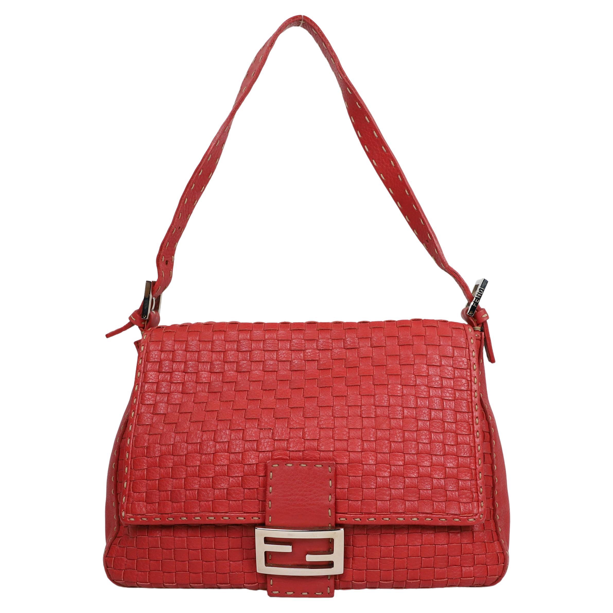 Fendi Mamma Baguette leather handbag For Sale