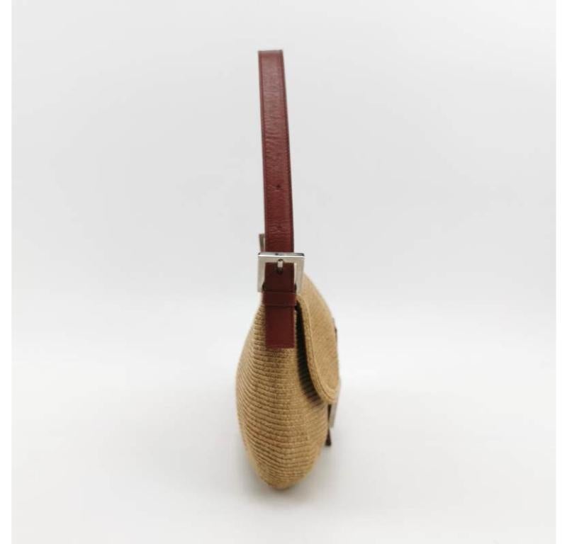 Fendi Mamma Baguette Raffia Straw Shoulder Bag Red Leather Strap In Excellent Condition In AUBERVILLIERS, FR