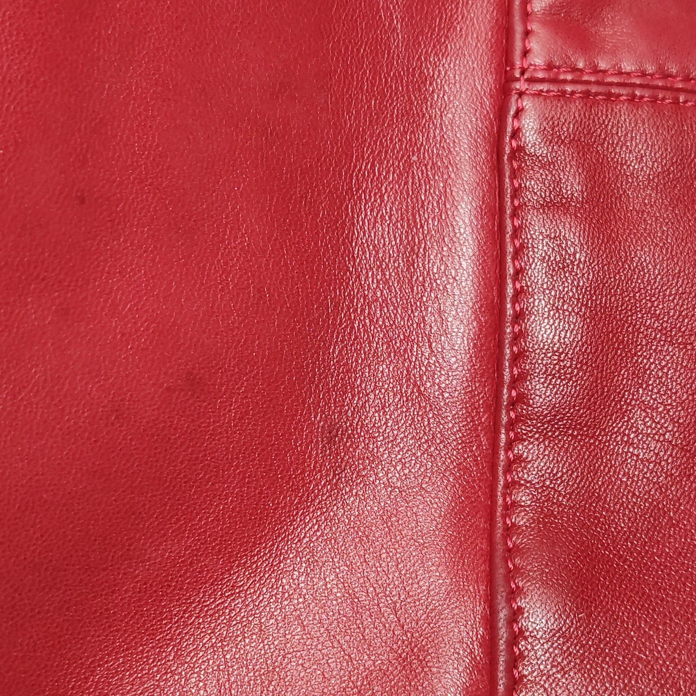 Fendi Mamma Baguette Red Lambskin Leather Silver Hardware en vente 15