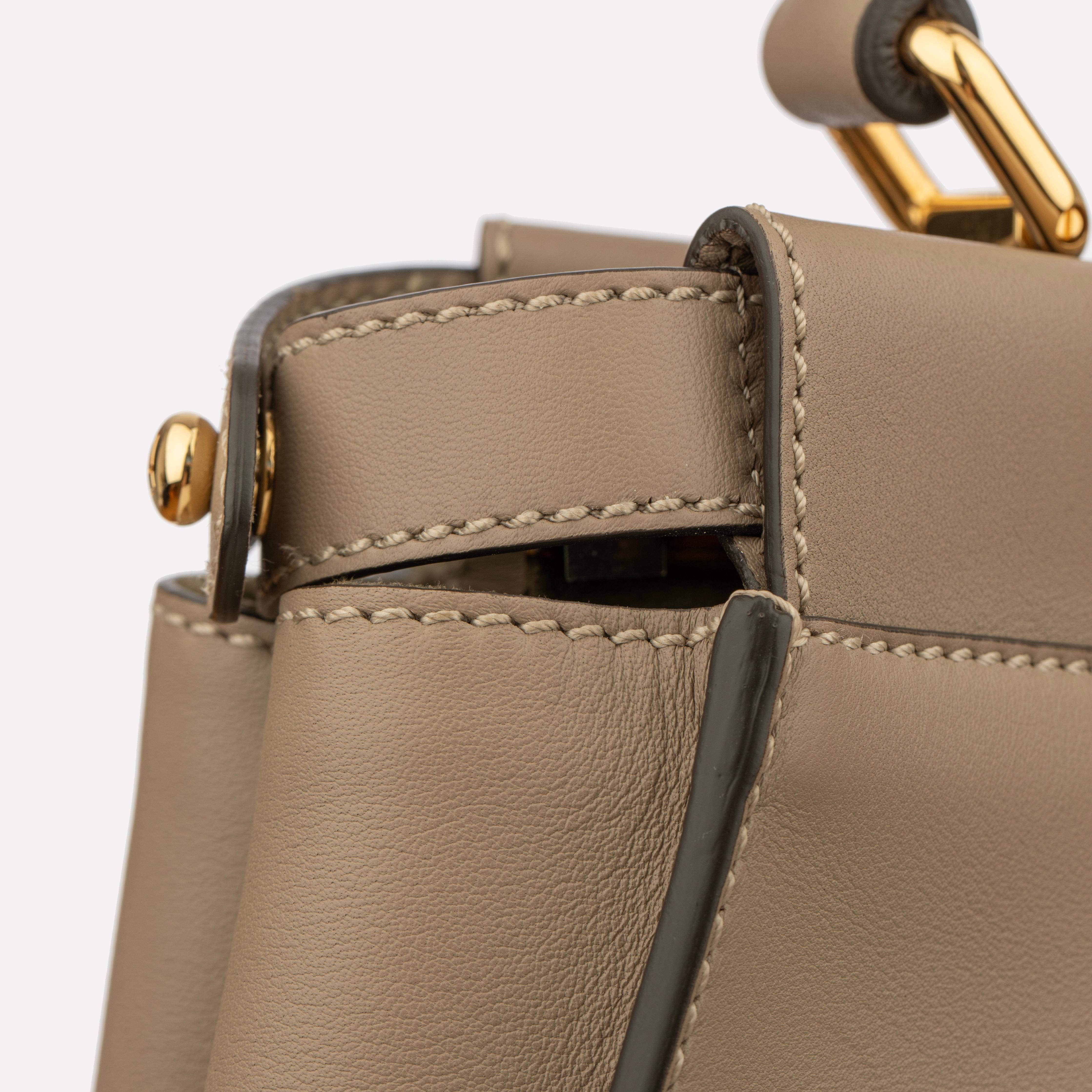 Fendi Medium Peekaboo Bag In Taupe Leather With Gold Hardware For Sale 7
