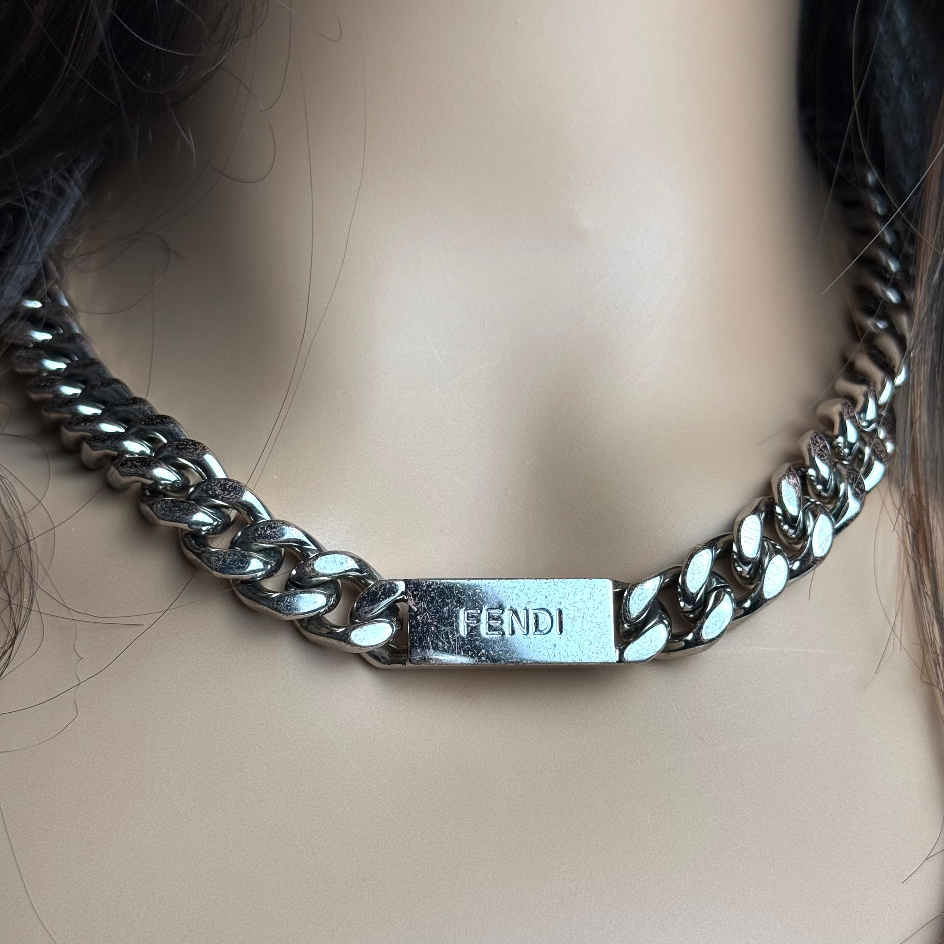 Fendi Collana a catena cubana da uomo H30737K Finitura Palladio Argento in vendita 7