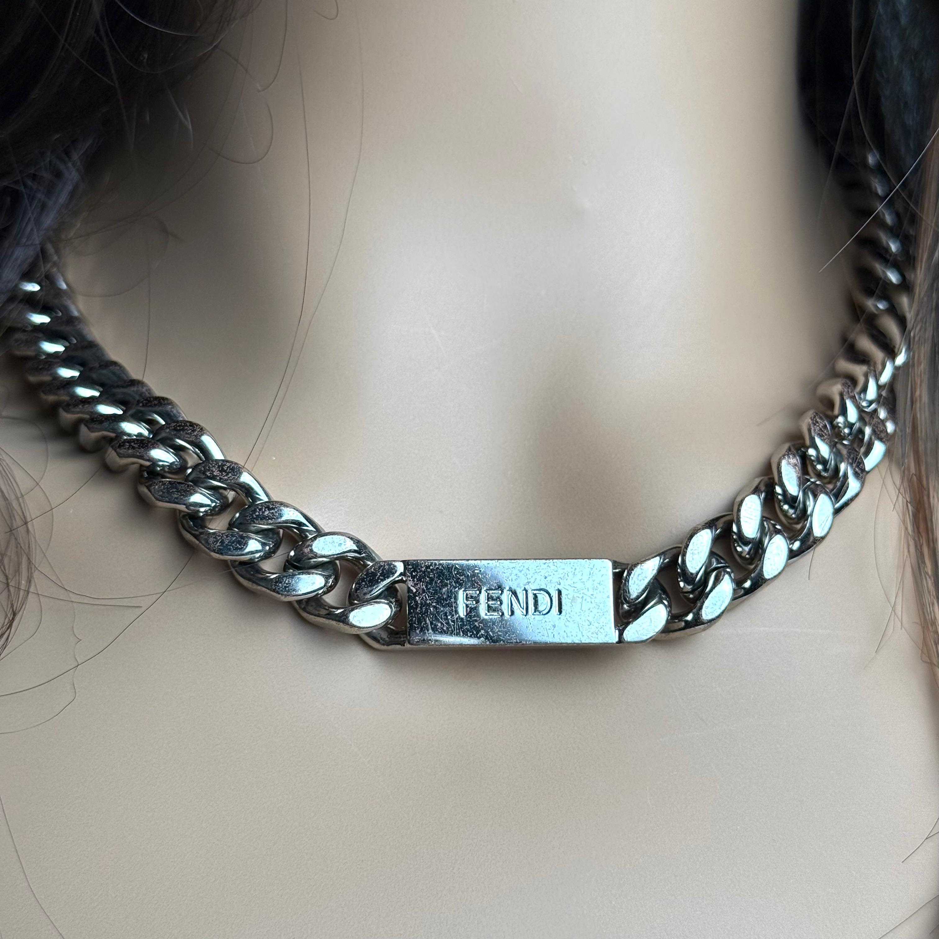 Fendi Collana a catena cubana da uomo H30737K Finitura Palladio Argento in vendita 2