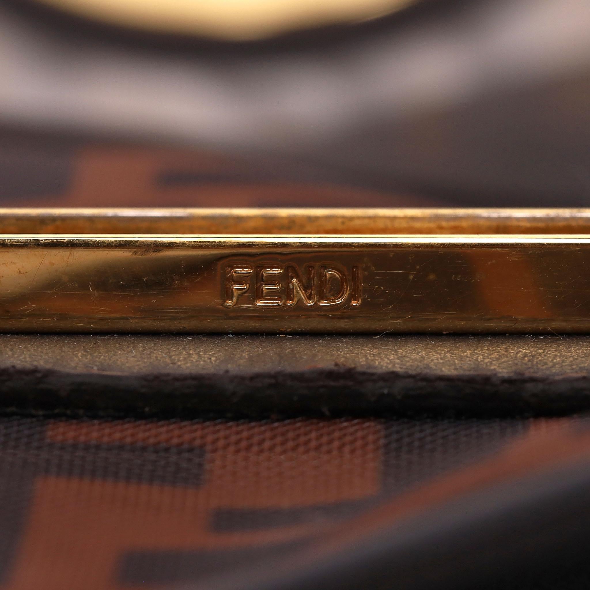 Fendi Mesh Vitello Century 'FF' Monogram 1974 Kan Shoulder Bag en vente 5