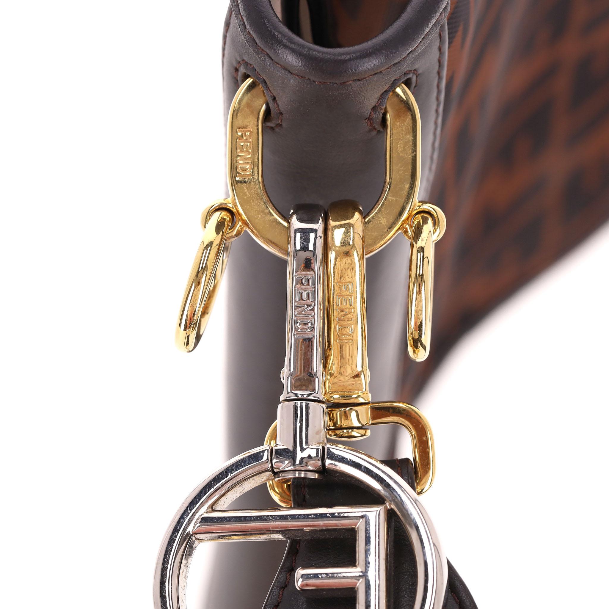 Fendi Mesh Vitello Century 'FF' Monogram 1974 Kan Shoulder Bag en vente 3