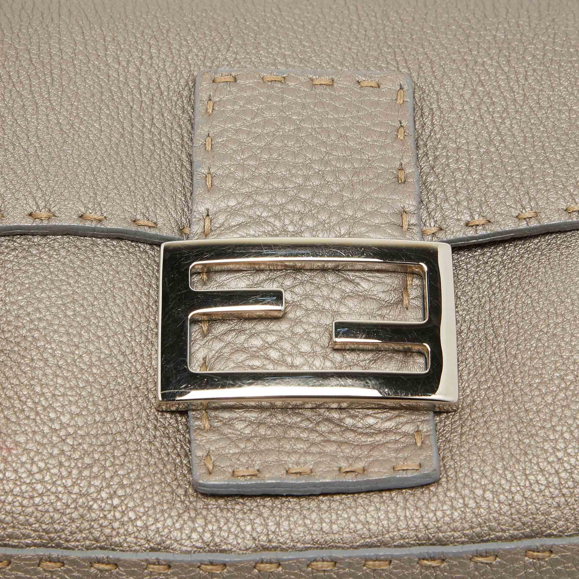 Women's Fendi Metallic Beige Selleria Leather Baguette Bag