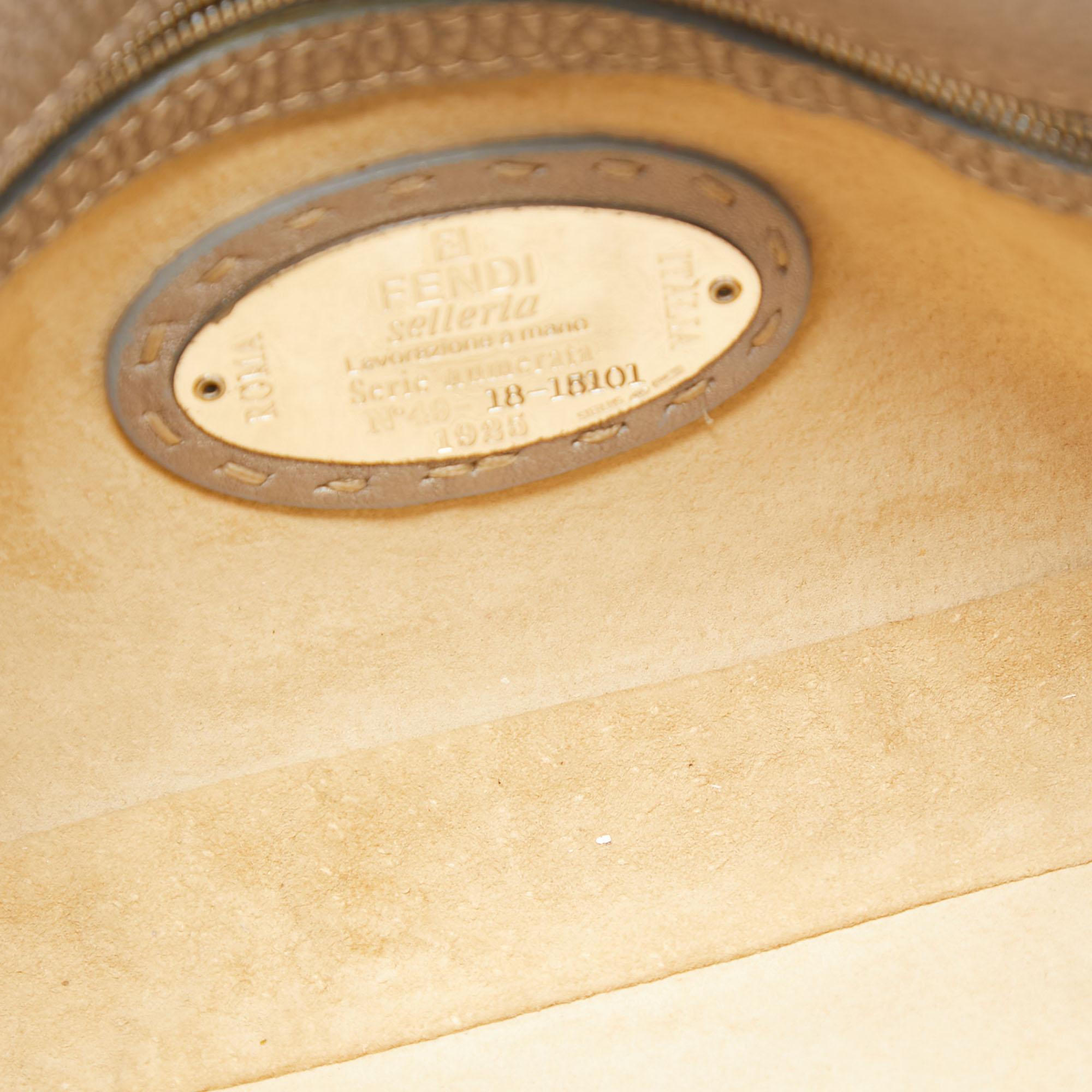 Fendi Metallic Beige Selleria Leather Baguette Bag 3