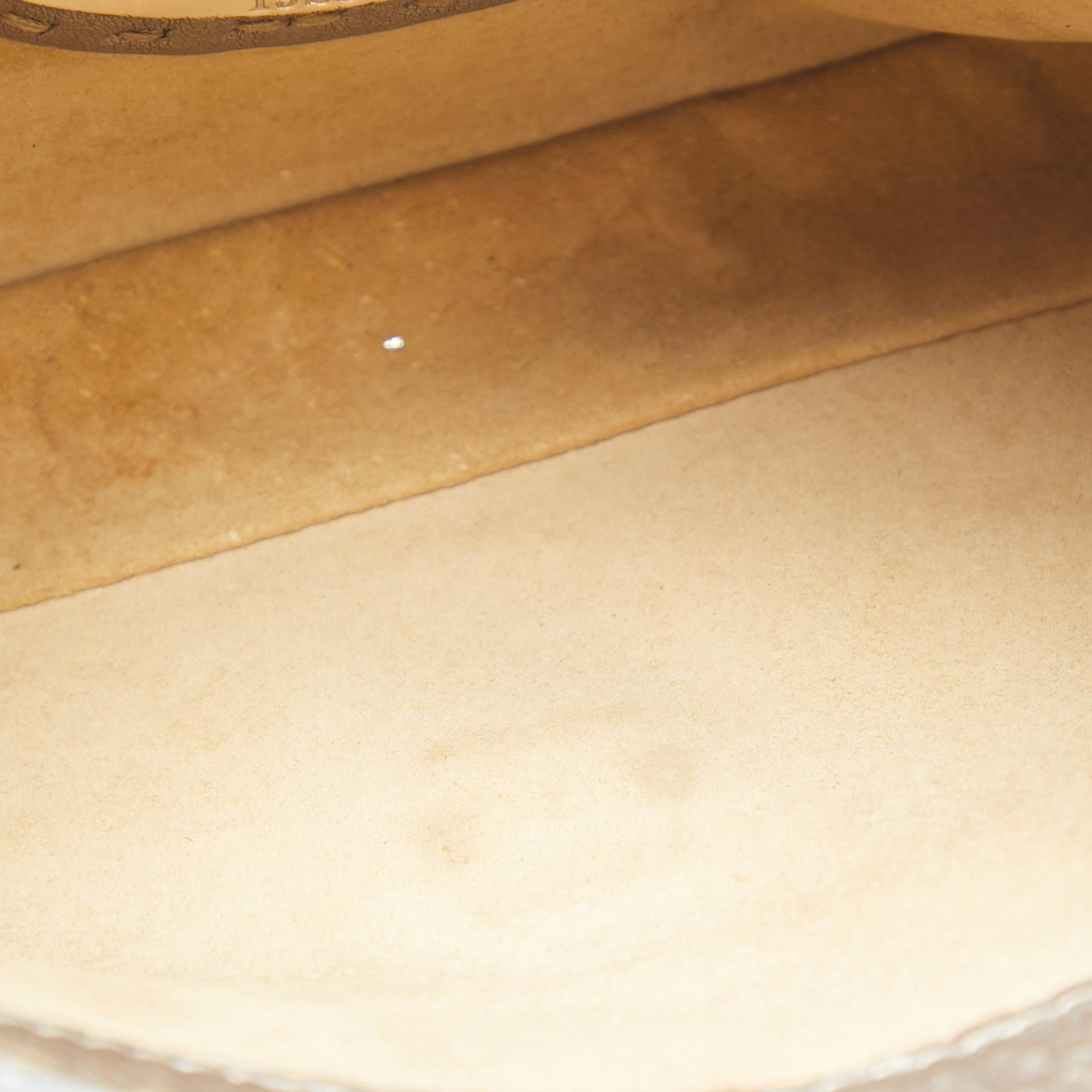 Fendi Metallic Beige Selleria Leather Baguette Bag 4