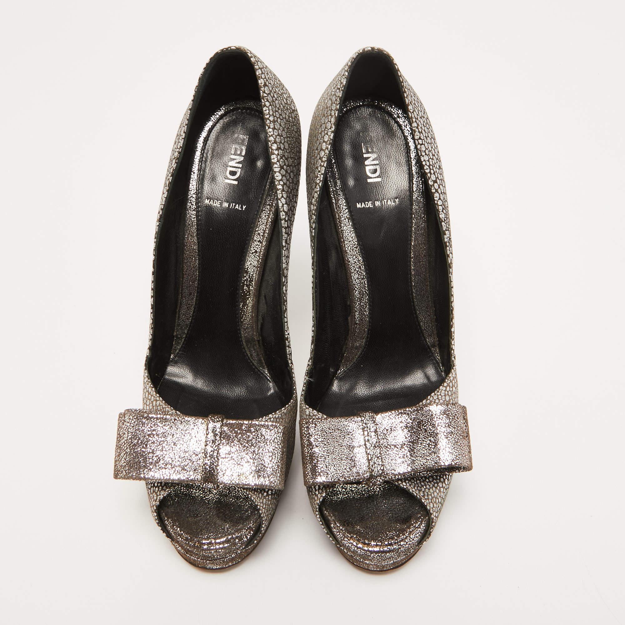 Fendi Brocado Metálico Tela Lazo Deco Peep Toe Plataforma Bombas Tamaño 39 Gris