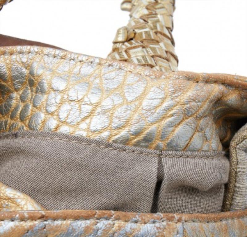 Fendi Hobo espía en piel dorada metalizada con textura holográfica Oro