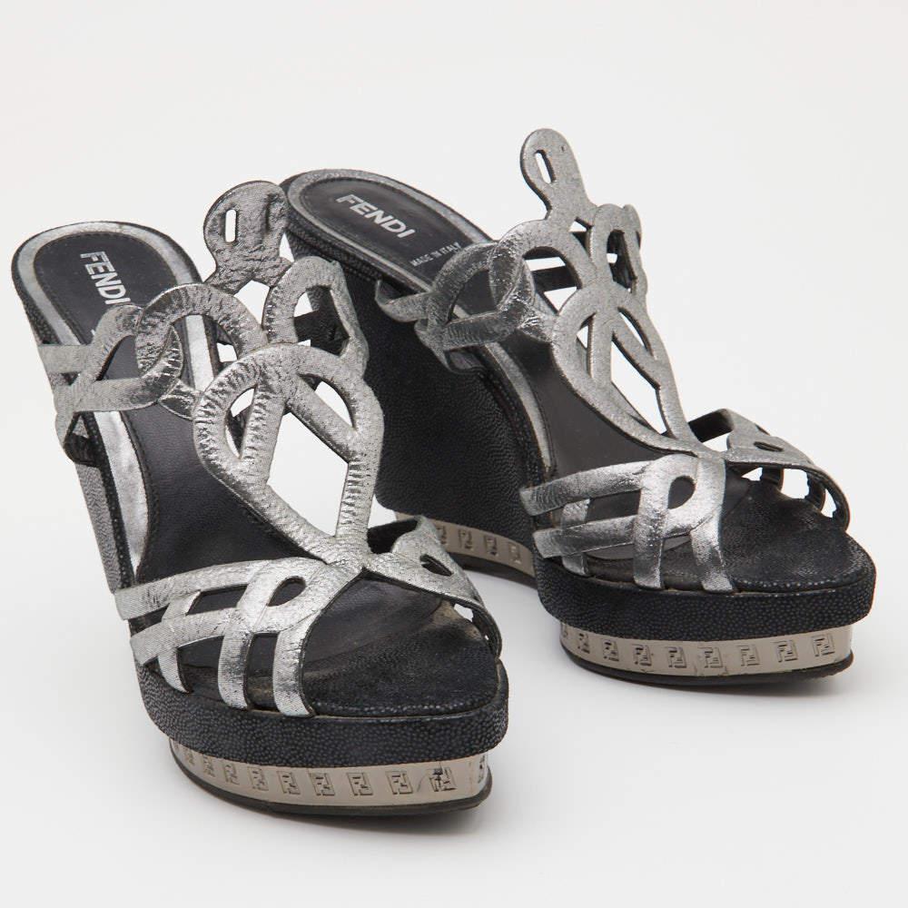 Black Fendi Metallic Grey Fabric Cut Out Wedge Slide Sandals Size 37 For Sale