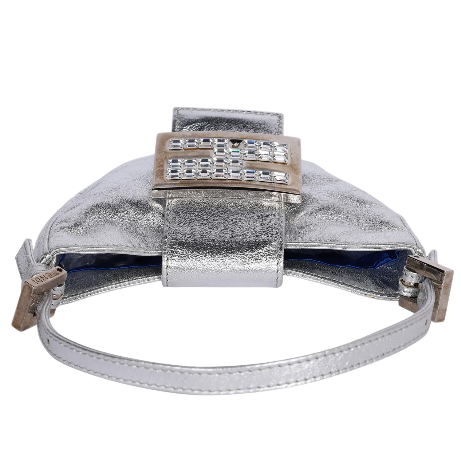 Fendi Metallic Mini Croissant Bag A. Silver in vendita 5