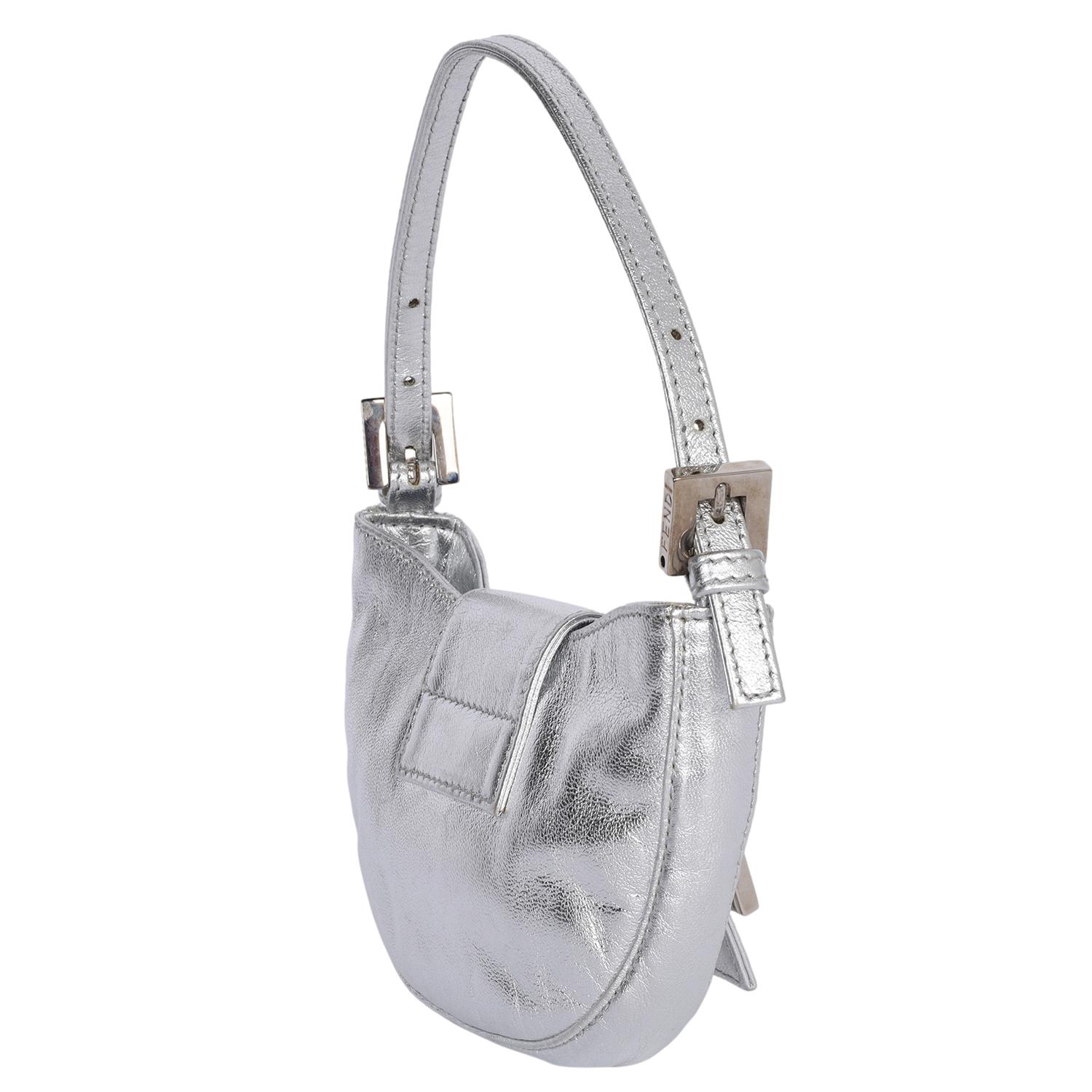 Fendi Metallic Mini Croissant Bag A. Silver in vendita 3
