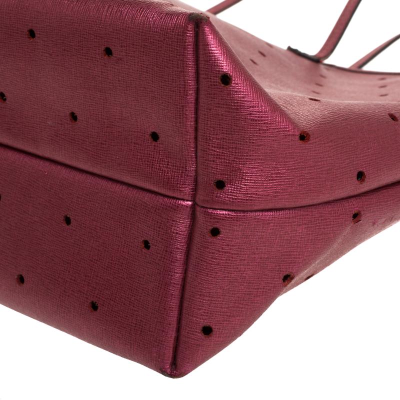 Fendi Metallic Purple Perforated Leather Roll Tote In Good Condition In Dubai, Al Qouz 2