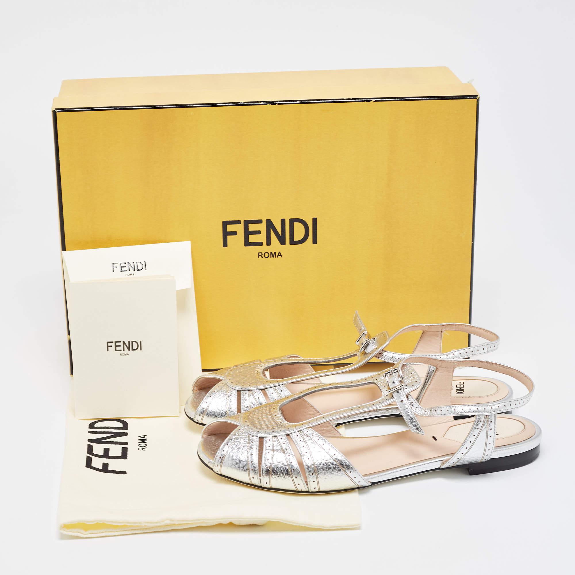 Fendi Metallic Silver Foil Leather Chameleon Ankle Strap Flat Sandals Size 36 For Sale 2