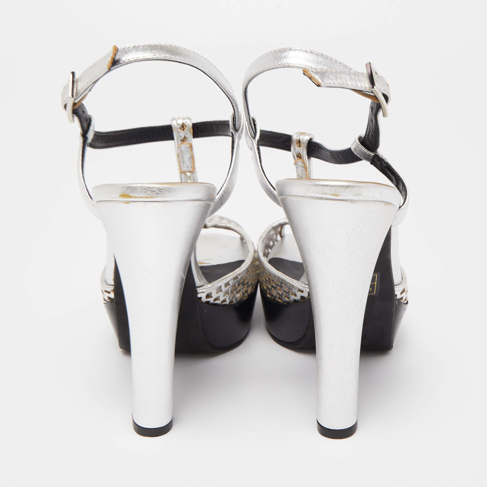 Fendi Metallic Silver Laser Leather T-Strap Peep Toe Platform Sandals Size 40 2