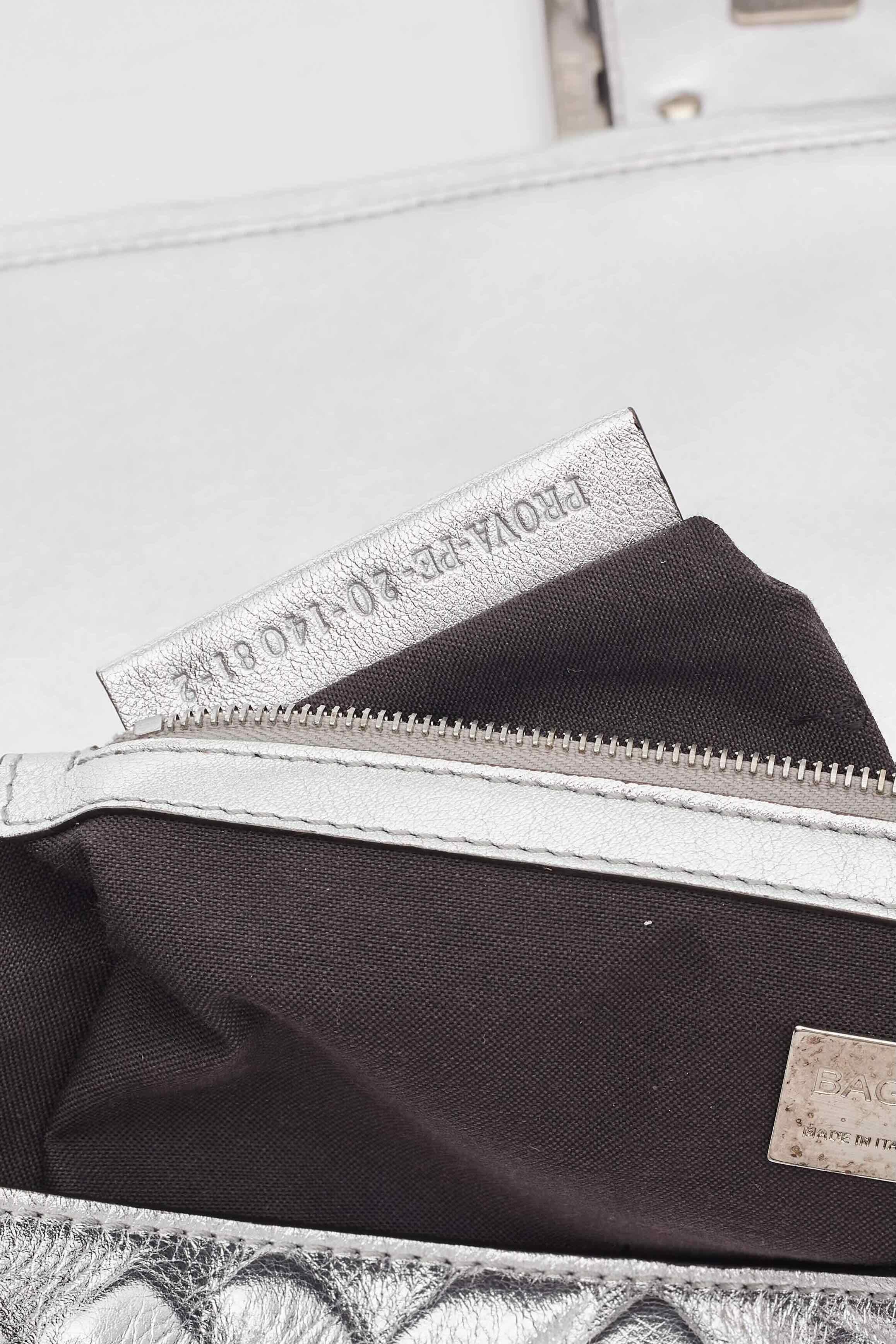 Fendi Metallic Silver Logo Embossed Baguette Bag Large For Sale 7