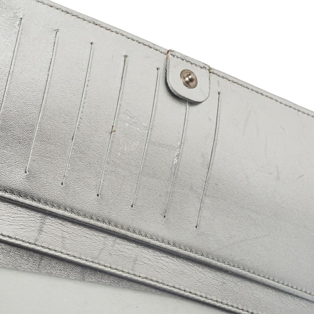 Fendi Metallic Silver Logo Embossed Leather Wallet On Chain 3