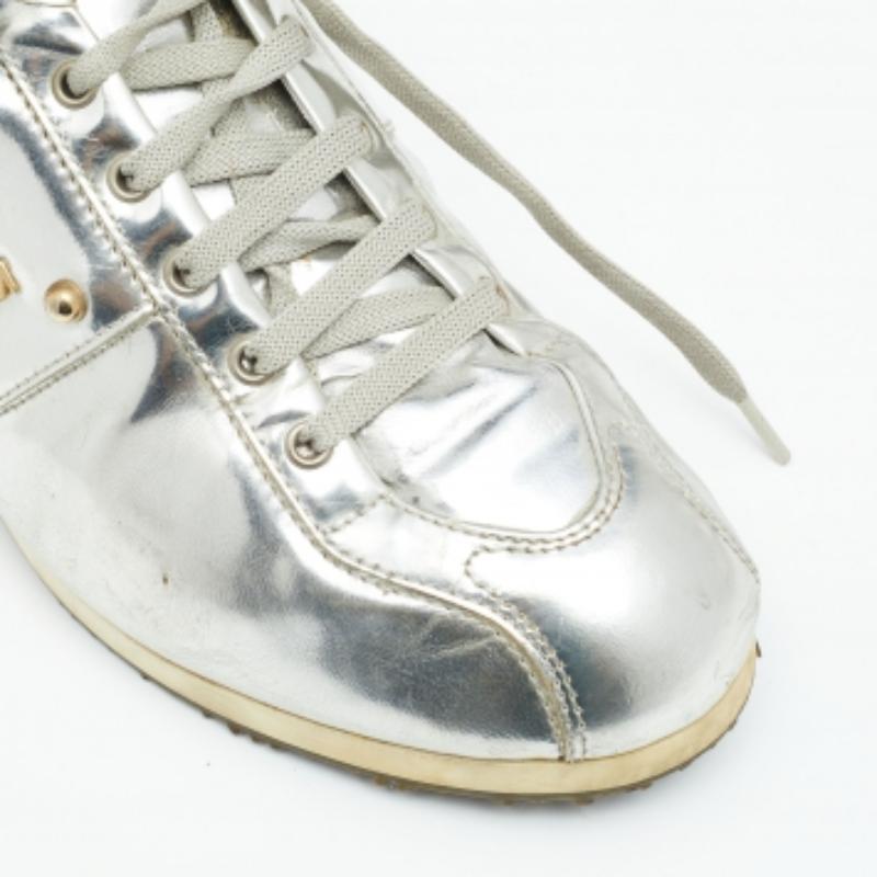 Fendi Metallic Silver Patent Leather Low Top Sneakers Size 38 For Sale 1