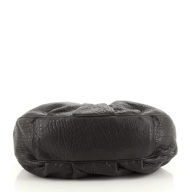 Fendi Mia Hobo Leder im Zustand „Gut“ in NY, NY