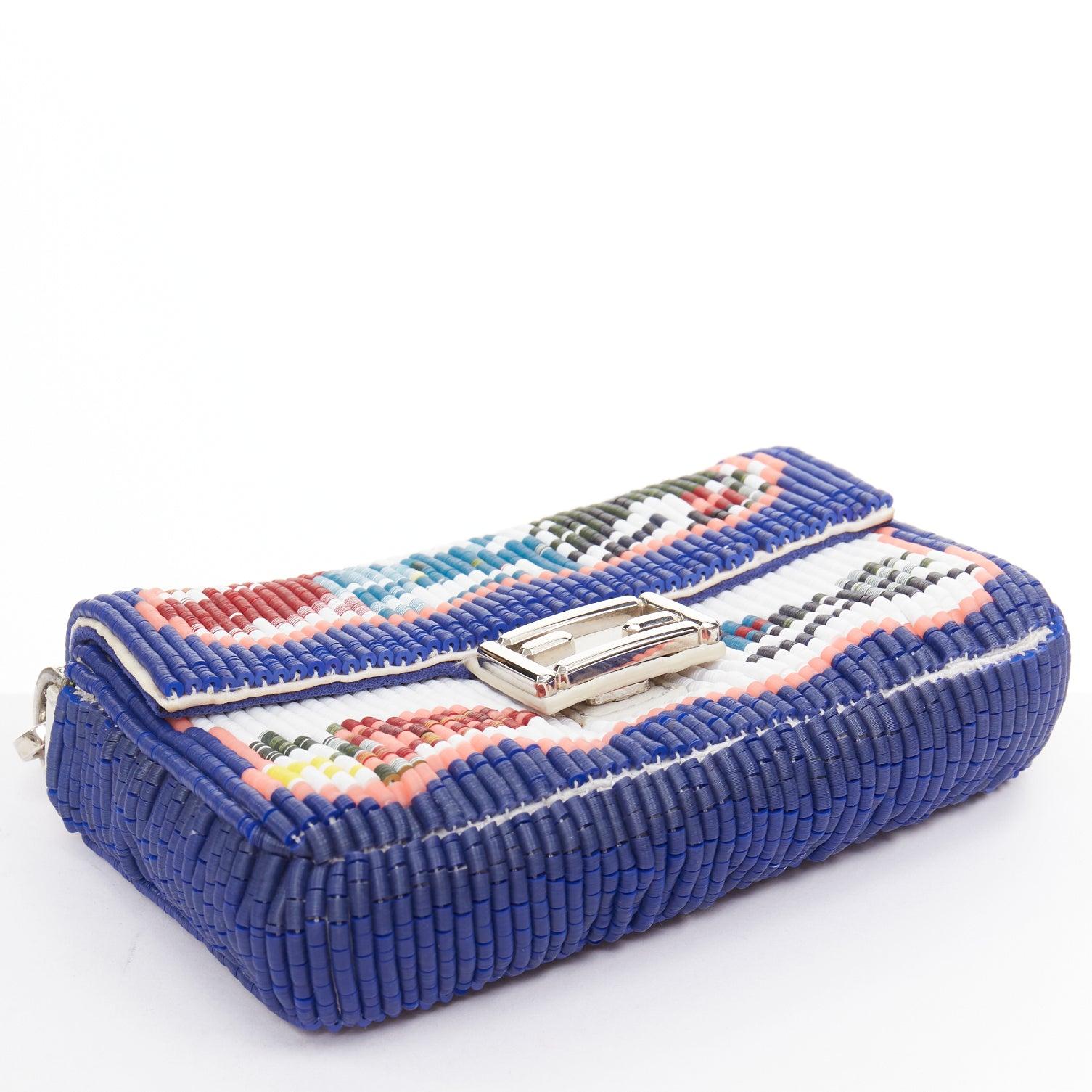 FENDI Micro Baguette azul colorido bordado con cuentas logo FF solapa cadena bolso en venta 1