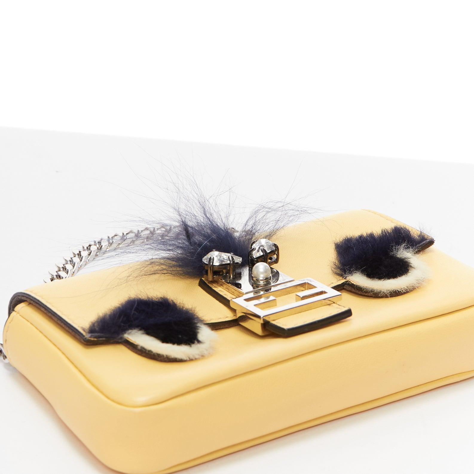 FENDI Micro Baguette butter yellow black fur eye leather top handle bag en vente 1