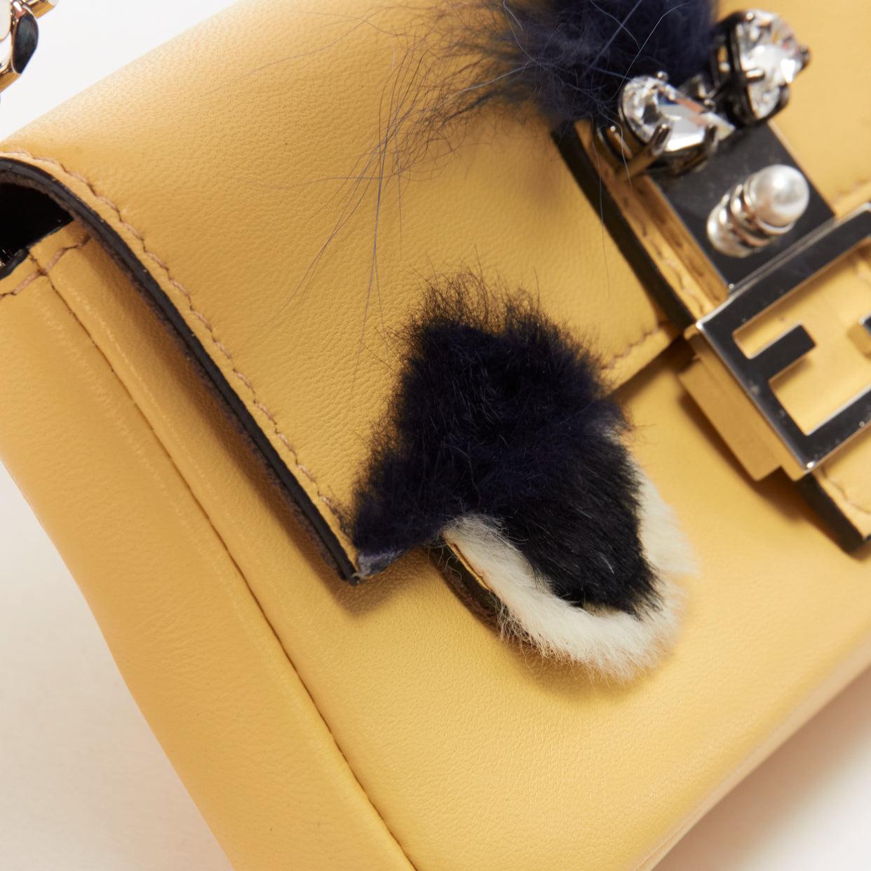 FENDI Micro Baguette butter yellow black fur eye leather top handle bag en vente 3