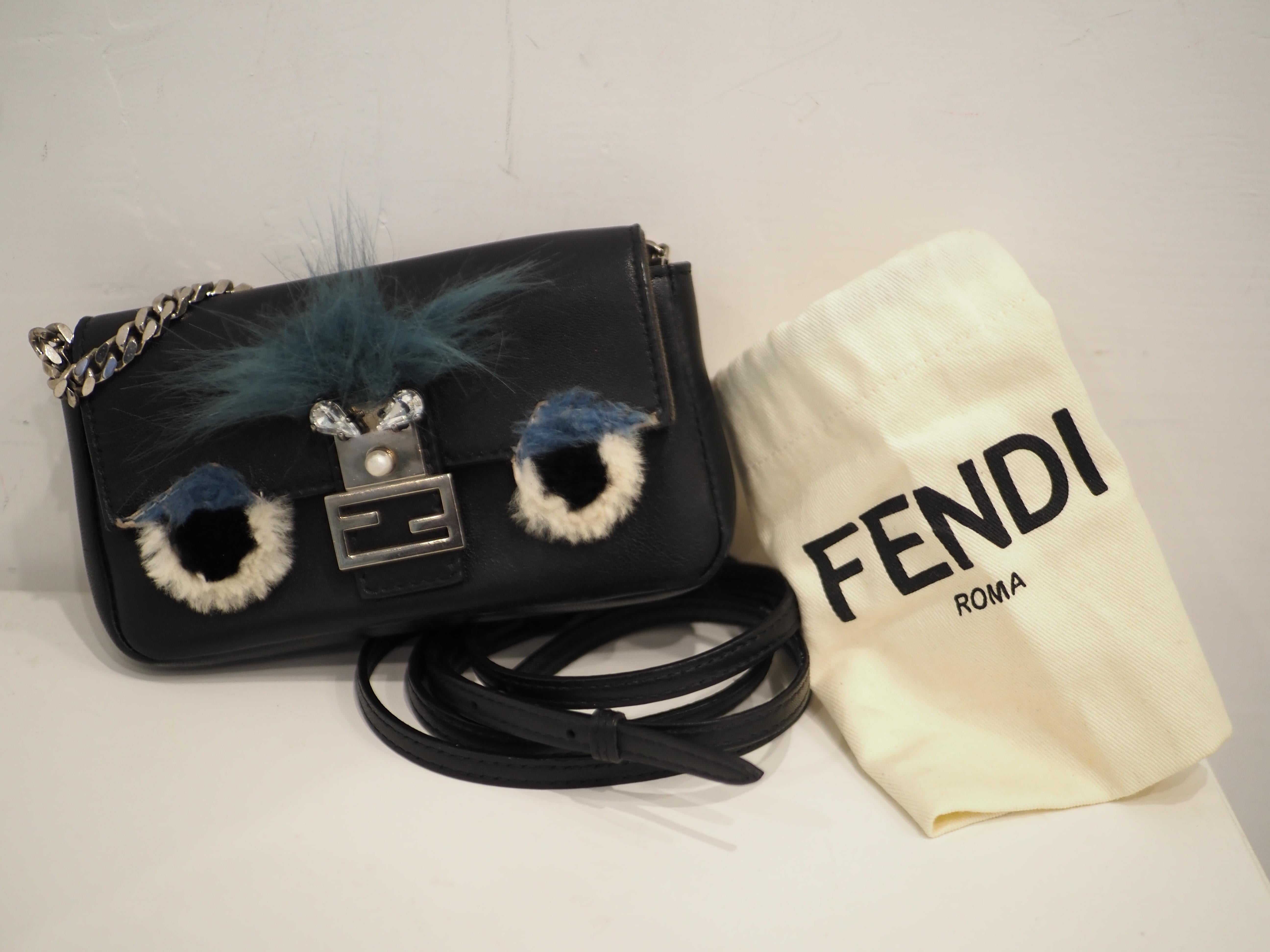 Baguette micro mostro di Fendi in vendita 6