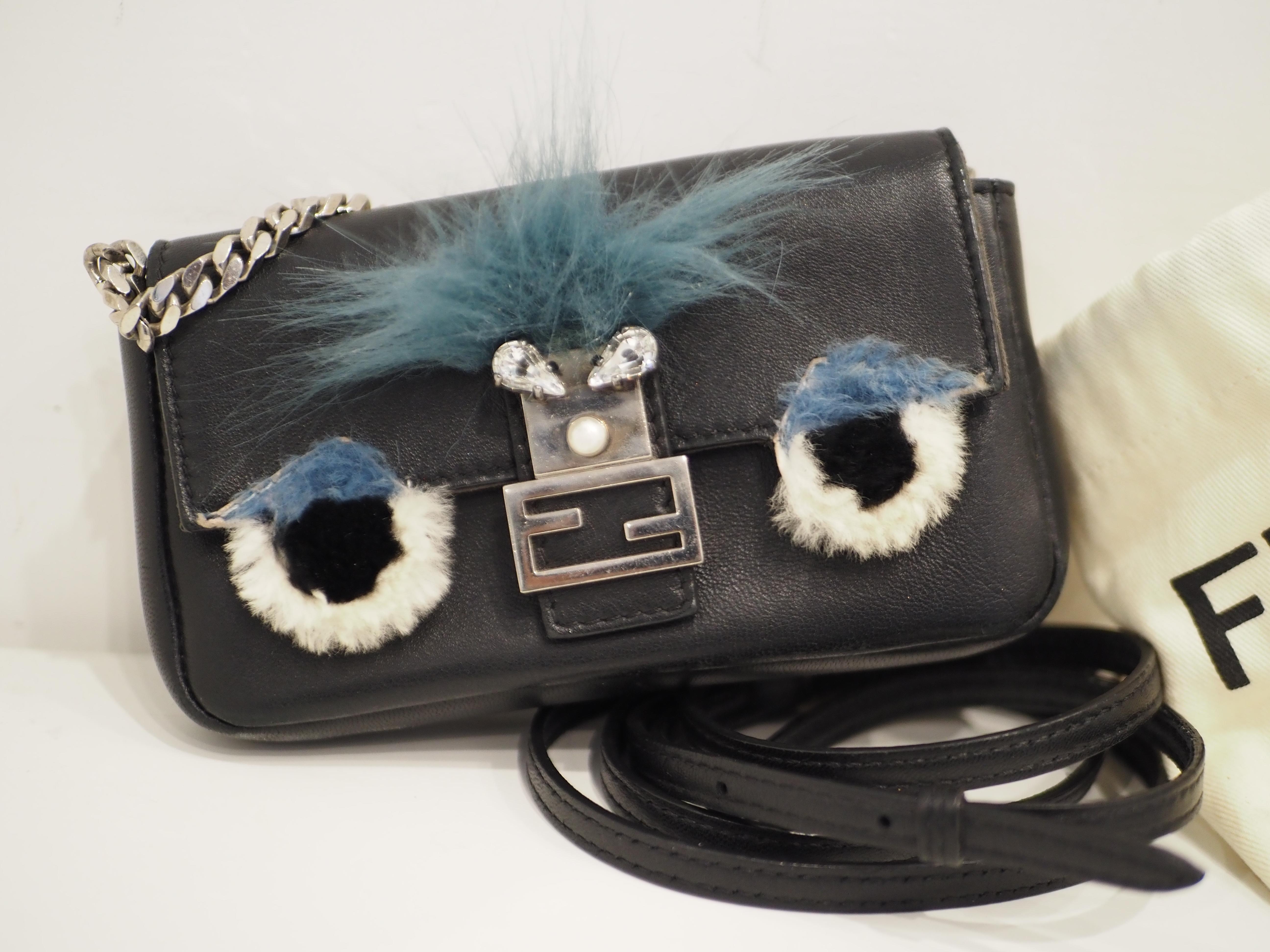 Baguette micro mostro di Fendi in vendita 7