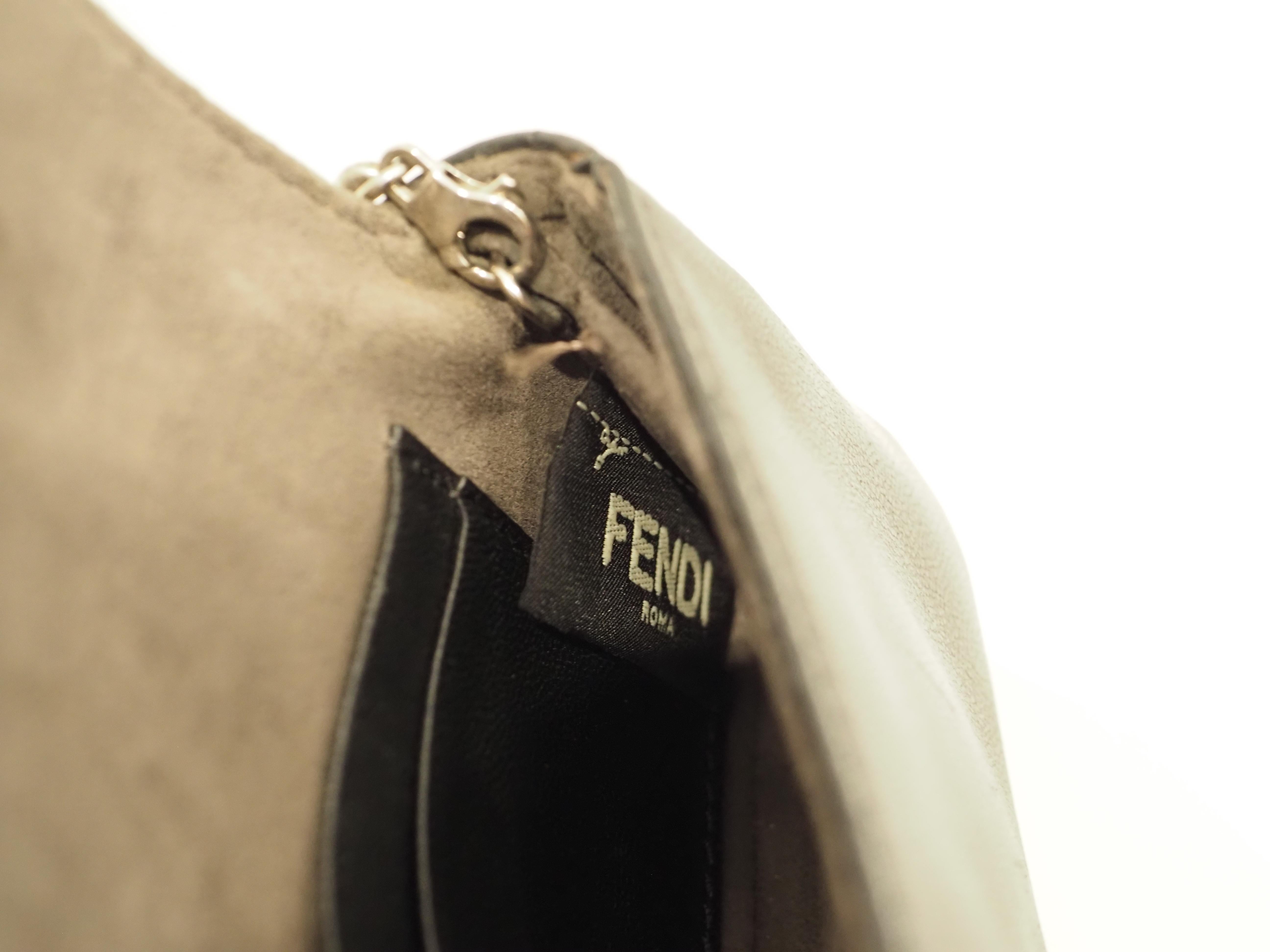 Baguette micro mostro di Fendi in vendita 8